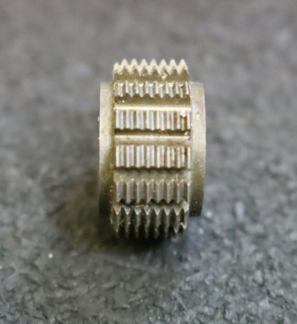 IMS Wälzfräser m= 0,7mm 25° EGW ! U2 1gg. Rechts 18x10x8mm 15 Spannuten HSS