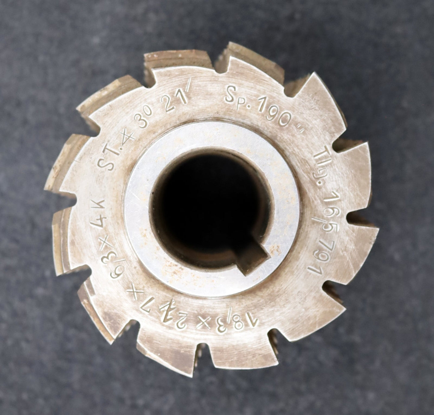 Bild des Artikels GWG-Keilwellen-Wälzfräser-4-Keile-18,3x21,7x6,3mm-mit-Höcker-!-spiralgenutet-!