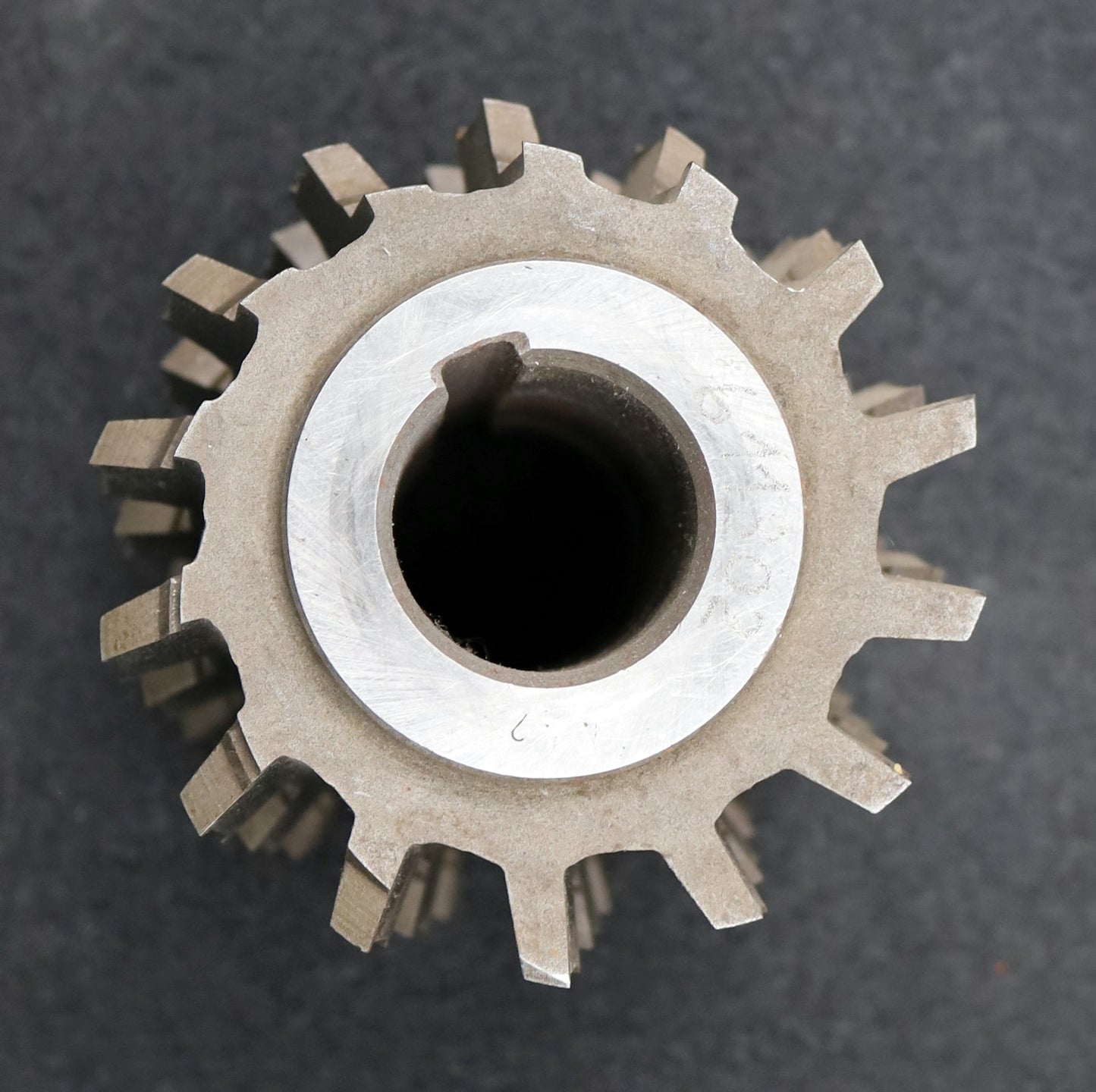 Bild des Artikels PWS-Keilwellen-Wälzfräser-10-Keile-112,4x124,4x18,4mm-Abmessungen-Ø96x98xØ32mm