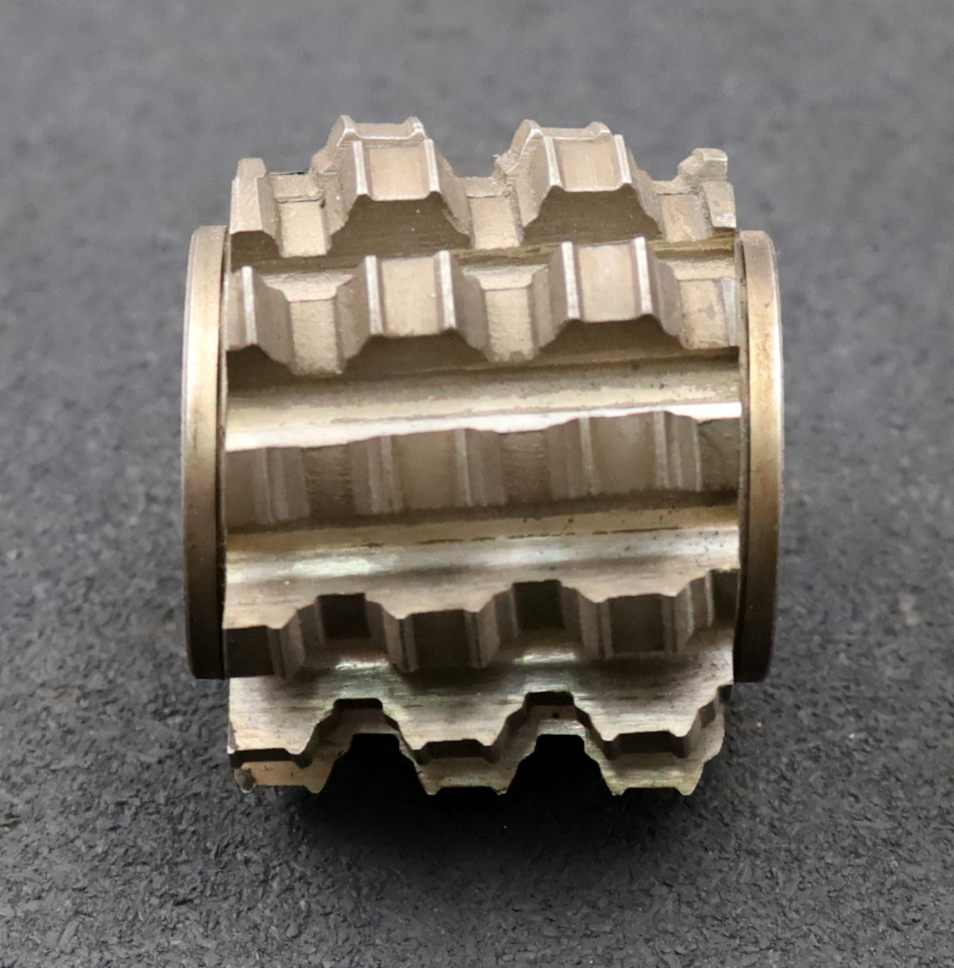 Bild des Artikels PWS-Keilwellen-Wälzfräser-spline-hob-6-Keile-28,3x33,7x7,33mm-mit-Höcker-mit-LKN