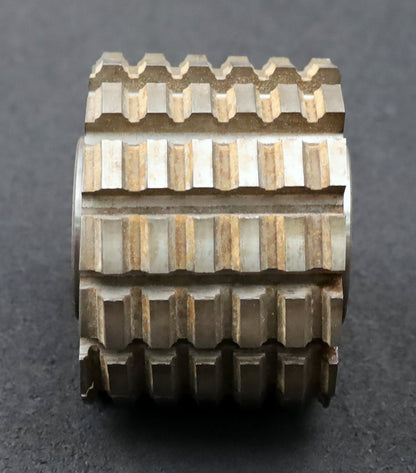 Bild des Artikels GWG-Keilwellen-Wälzfräser-spline-hob-6-Keile-18x22x5mm---Höcker-Fertigfräser