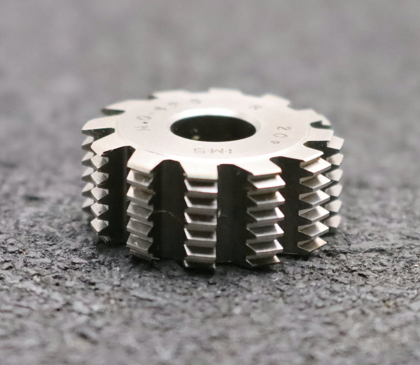 Bild des Artikels IMS-Vollstahl-Wälzfräser-m=-0,495mm-20°-EGW-DIN867-1gg.-Rechts-Ø24x10xØ8mm