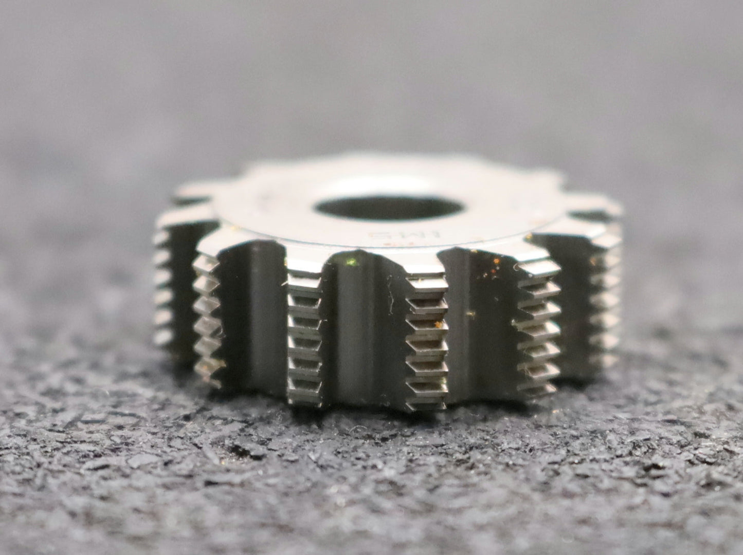 Bild des Artikels IMS-Vollstahl-Wälzfräser-m=-0,33mm-20°-EGW-DIN867-1gg.-Rechts-Ø24x8xØ8mm