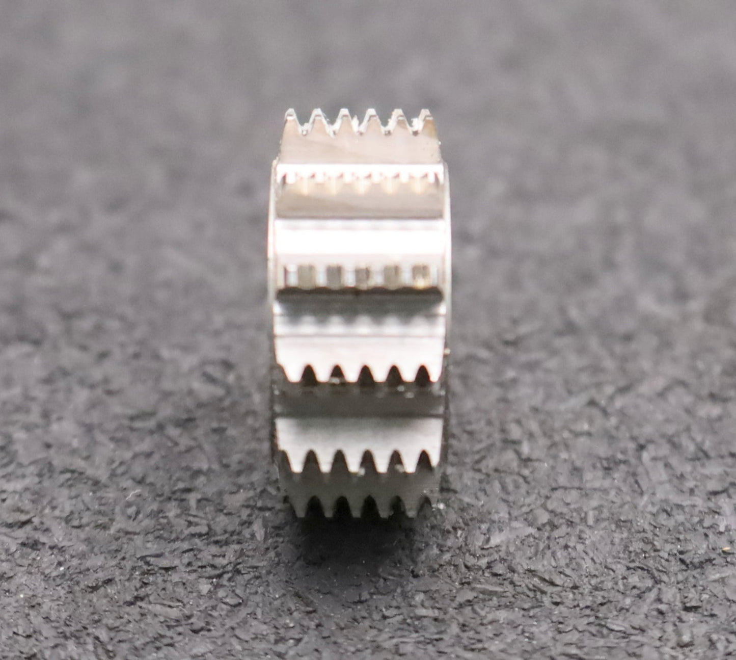 Bild des Artikels IMS-Vollstahl-Wälzfräser-m-=-0,50mm-20°-EGW-DIN867-1gg.-R.-Ø24x10xØ8mm-HSS