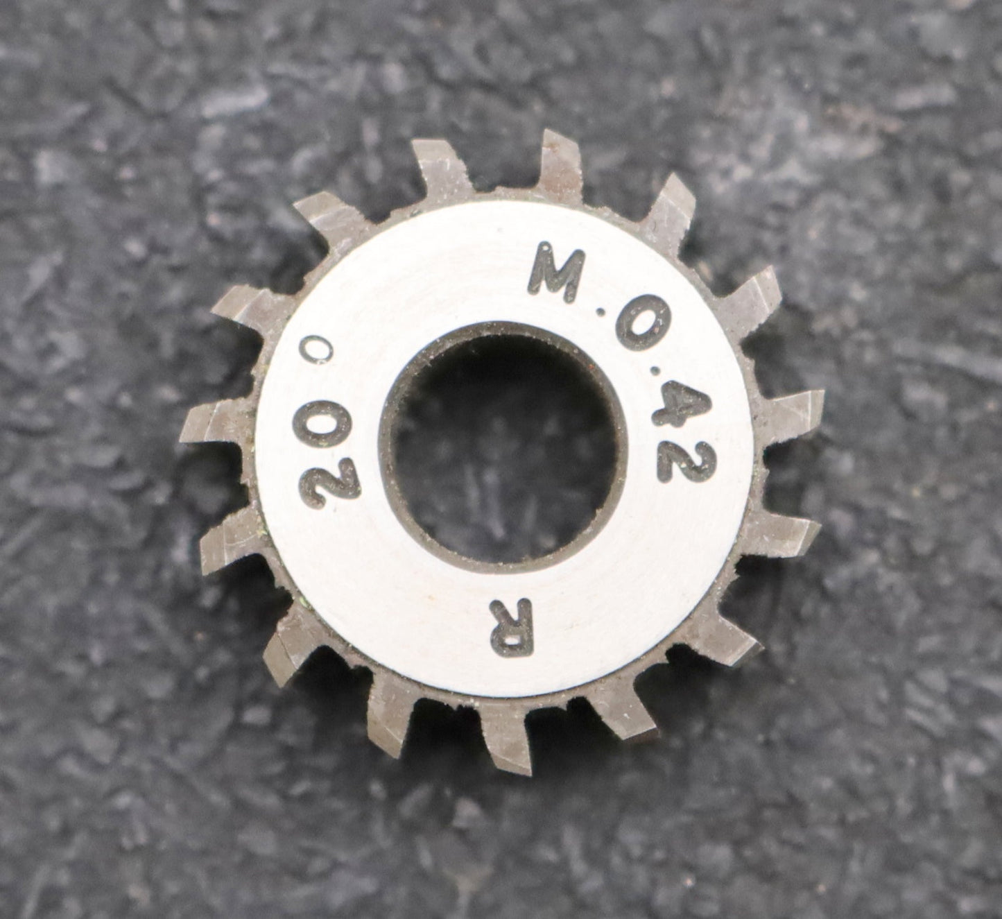 Bild des Artikels Vollstahl-Wälzfräser-m-=-0,42mm-20°-EGW-Bezugsprofil-DIN867-1gg.-rechts