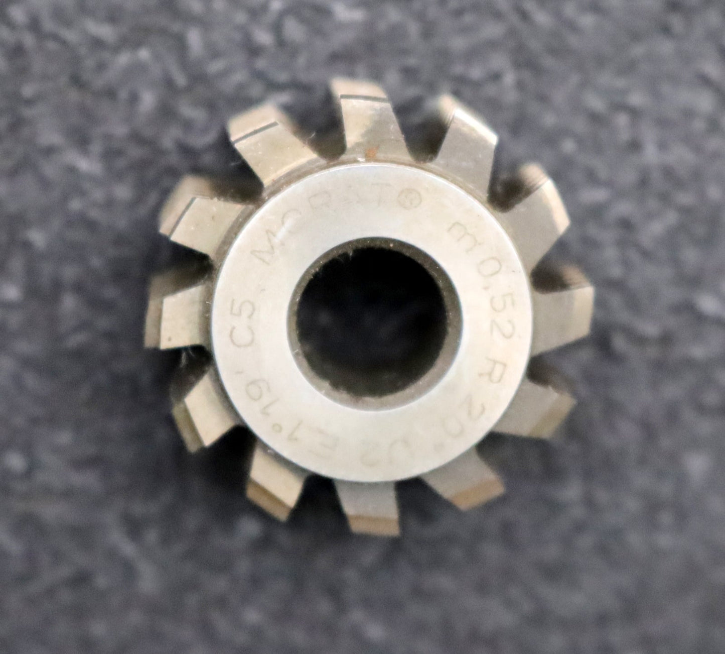 Bild des Artikels MORAT-Vollstahl-Wälzfräser-m-=-0,52mm-20°-EGW-Bezugsprofil-DIN867-1gg.-rechts
