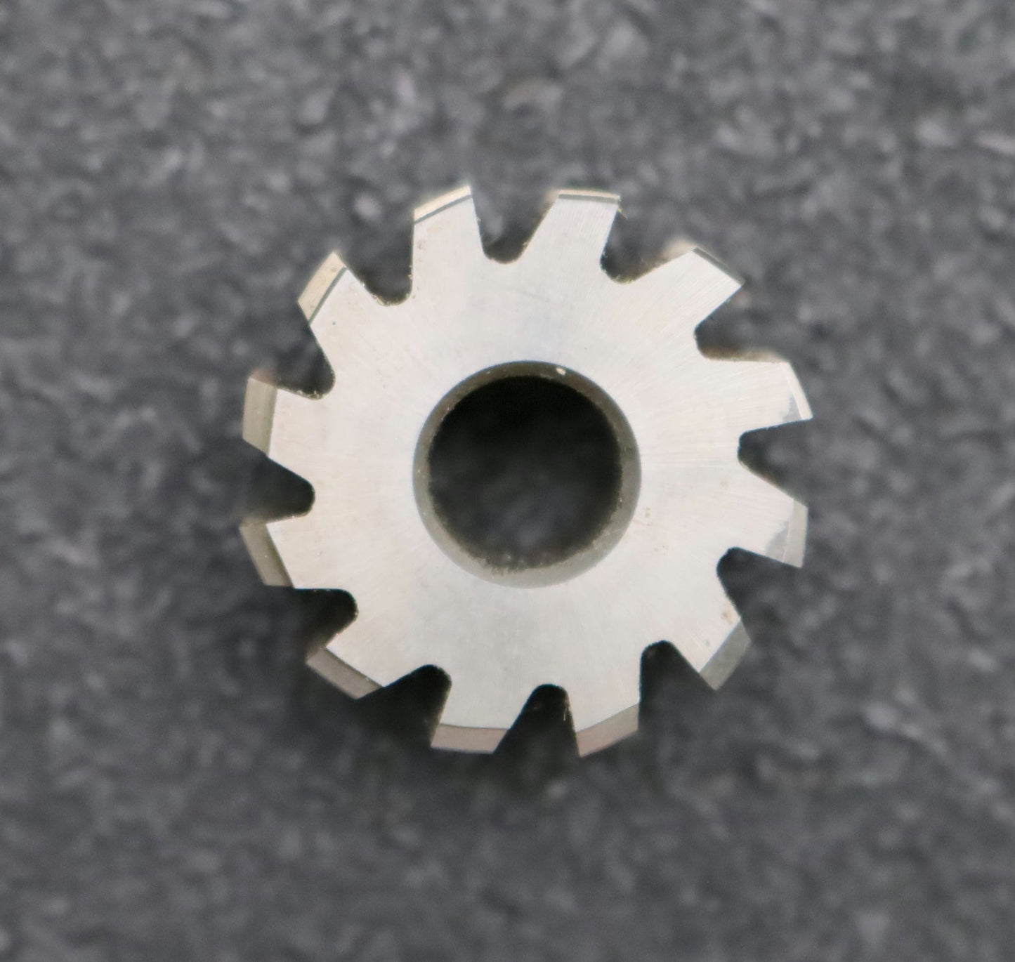 Bild des Artikels MORAT-Vollstahl-Wälzfräser-m-=-0,52mm-20°-EGW-Bezugsprofil-DIN867-1gg.-rechts