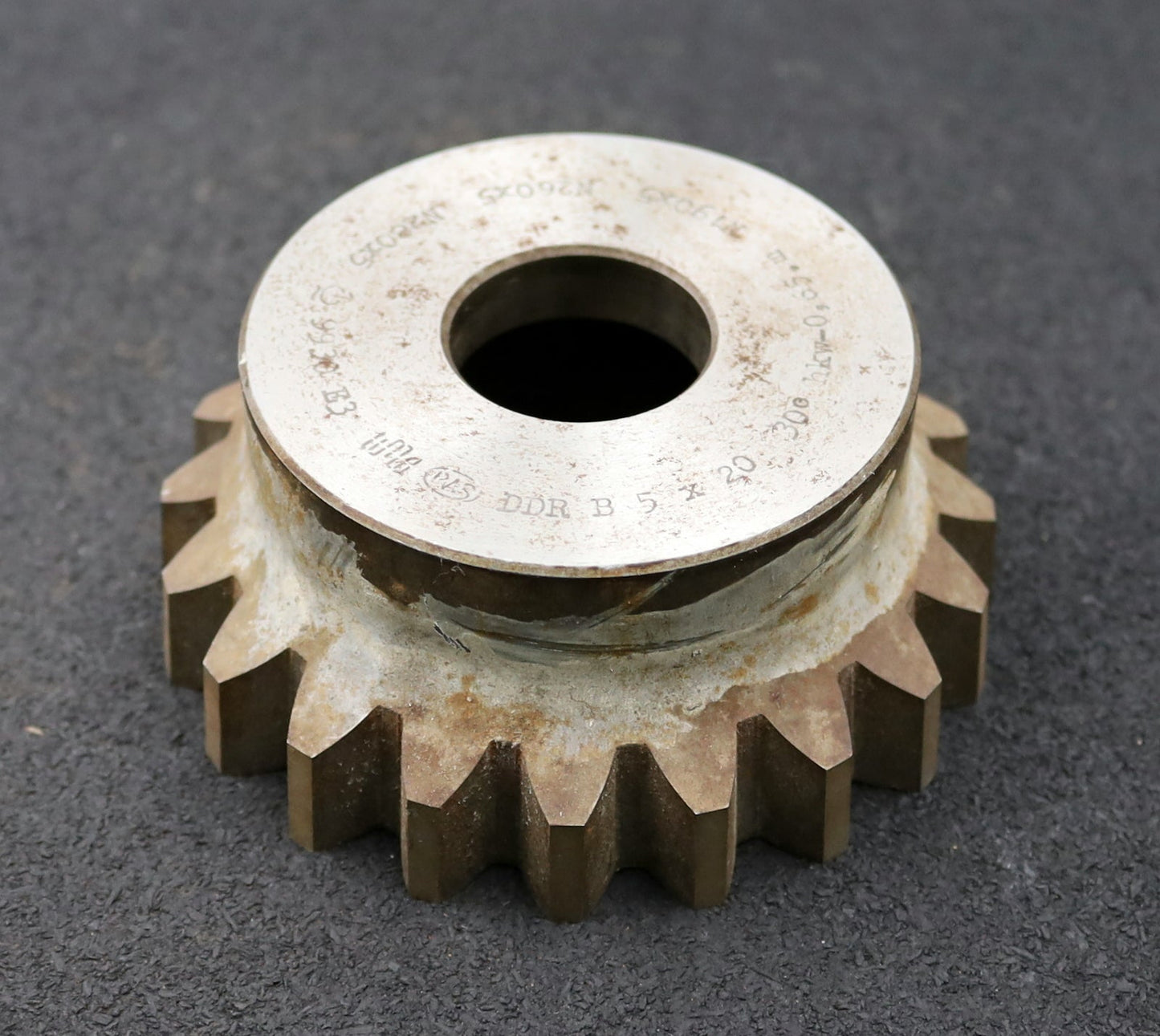 Bild des Artikels PWS-Glockenschneidrad-für-Zahnwellen-DIN5480-m=5mm-EGW-30°-Z=20-Restbreite-12mm