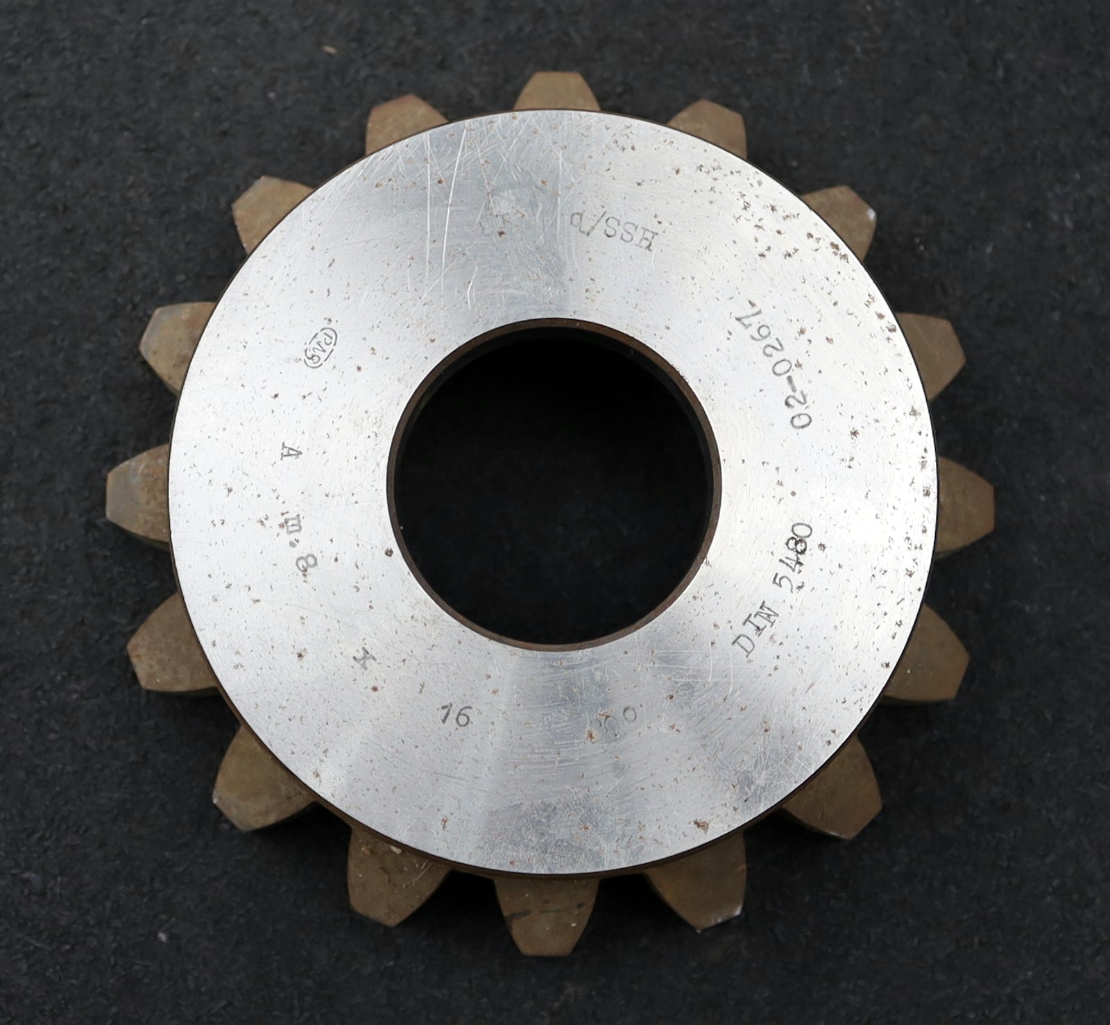 Bild des Artikels PWS-Glockenschneidrad-für-Zahnwellen-DIN5480-m=8mm-EGW-30°-Z=16-Ø137x40xØ1-3/4"