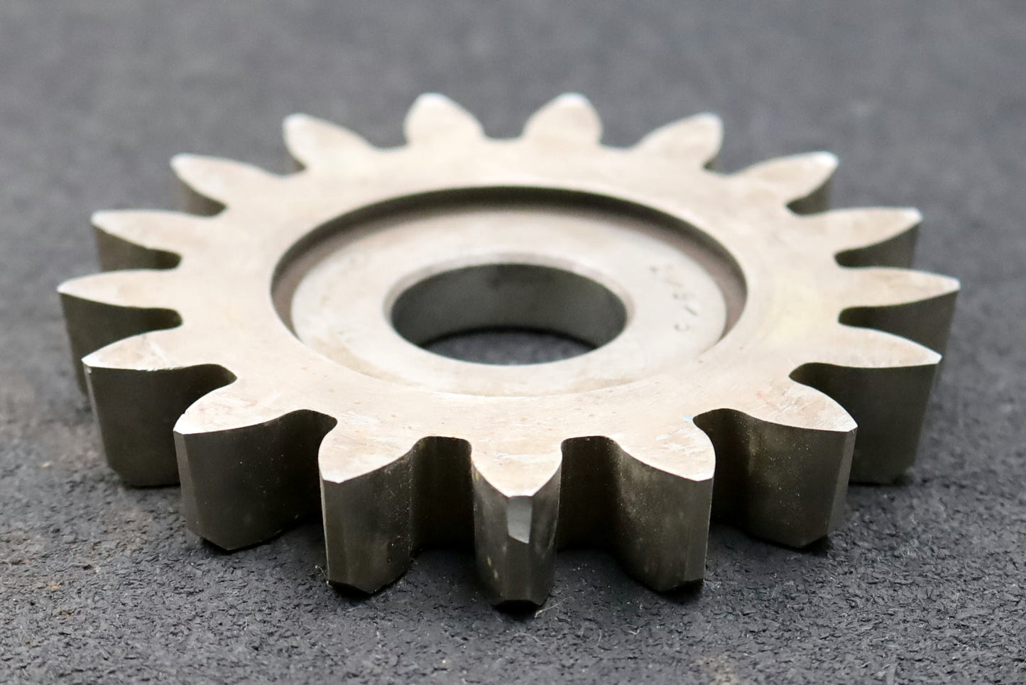 Bild des Artikels PWS-Scheibenschneidrad-m=6mm-EGW-20°-Z=17-BP-II-Ø117x18xØ1-1/4"-gebraucht