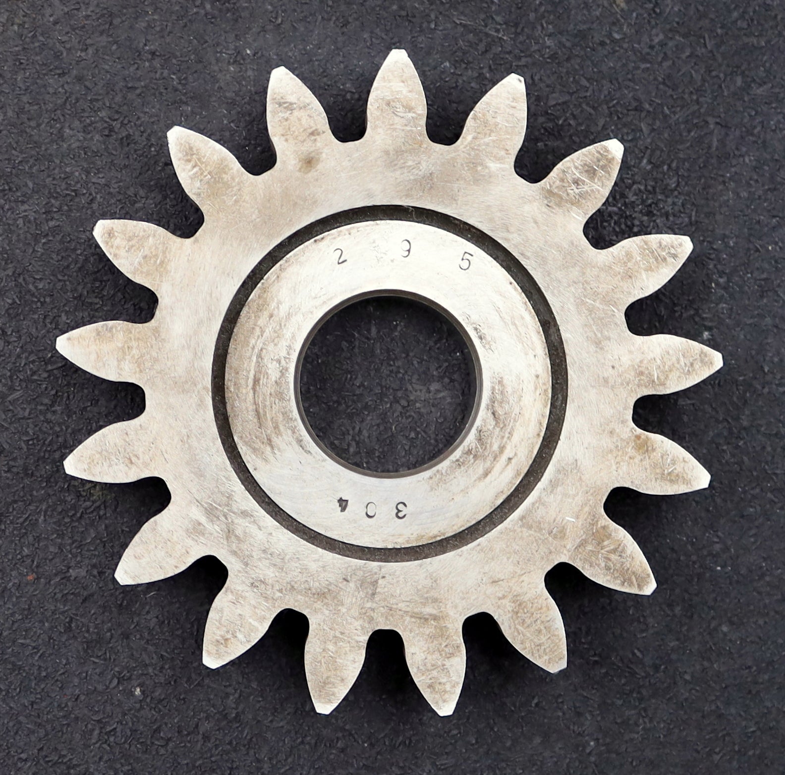 Bild des Artikels PWS-Scheibenschneidrad-m=6mm-EGW-20°-Z=17-BP-II-Ø117x20xØ1-1/4"-gebraucht