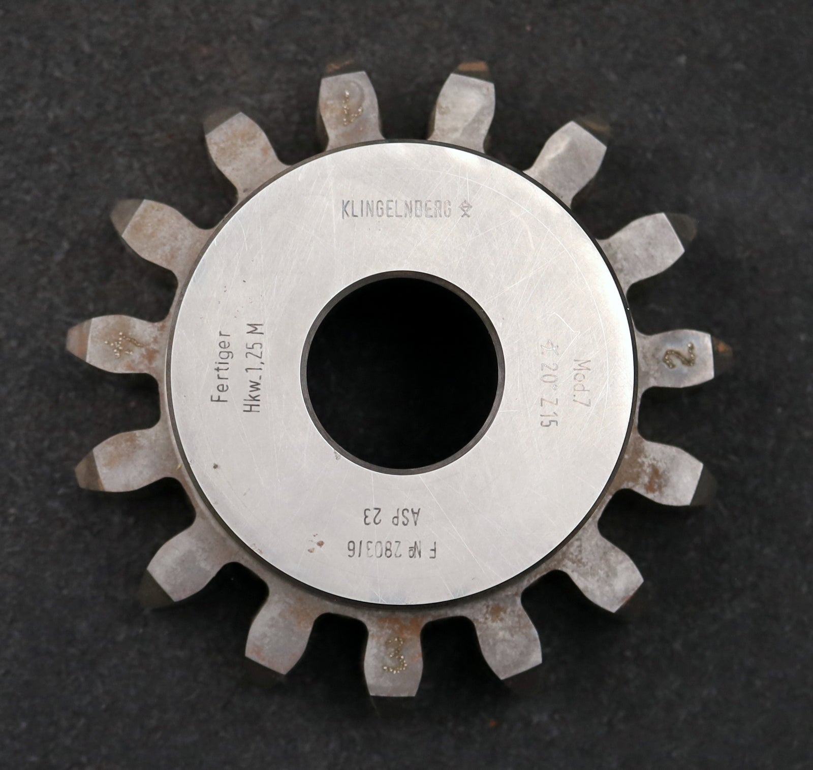 Bild des Artikels KLINGELNBERG-Glockenschneidrad-m=-7mm-EGW-20°-Z=-15-hkw=-1,25m-Ø124x46xØ1-1/4"