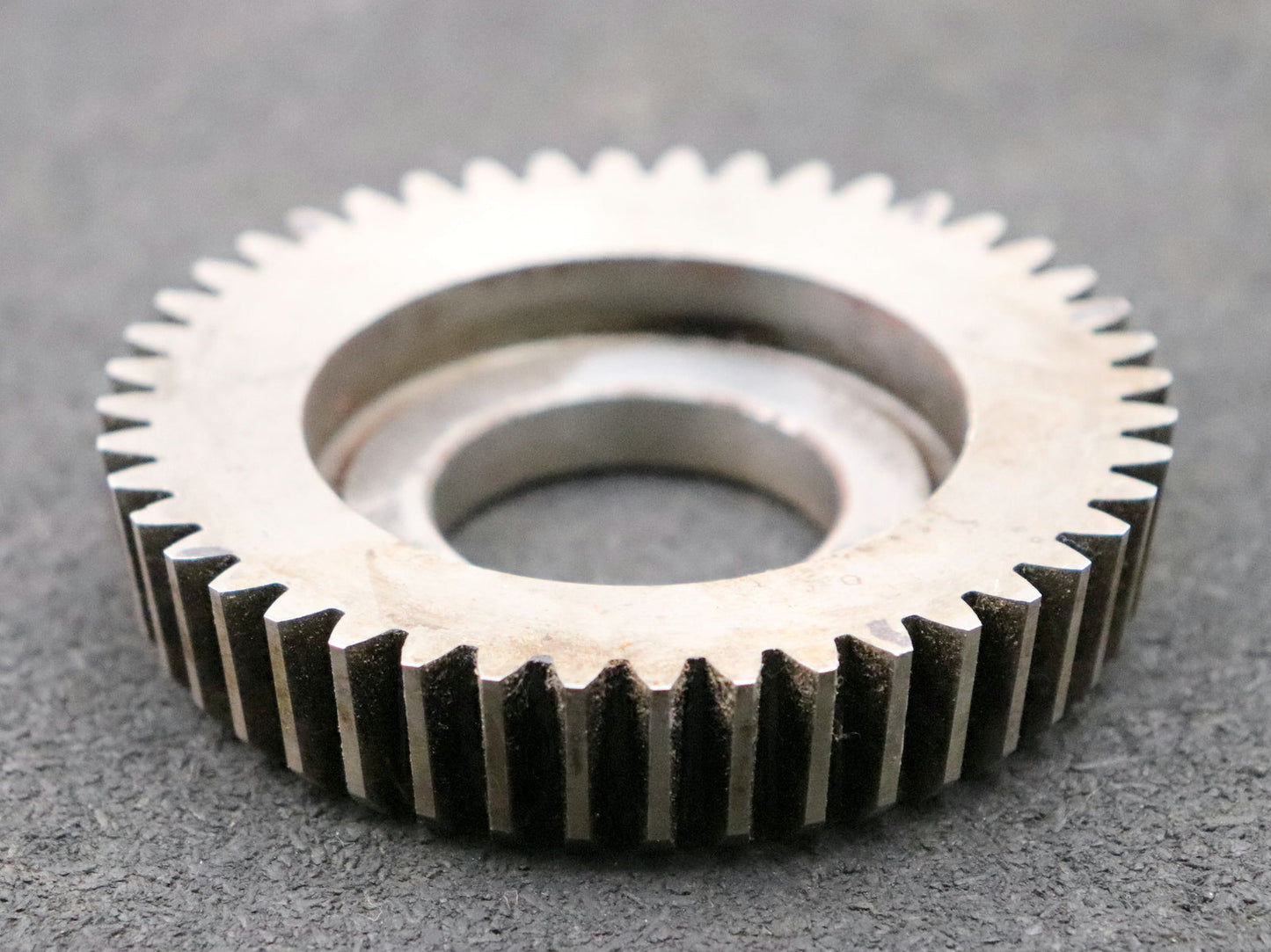 Bild des Artikels NACHI-Schaftschneidrad-gear-shaper-m=-1,75mm-EGW-20°-Z=-44-Ø81x17xØ1-1/4"