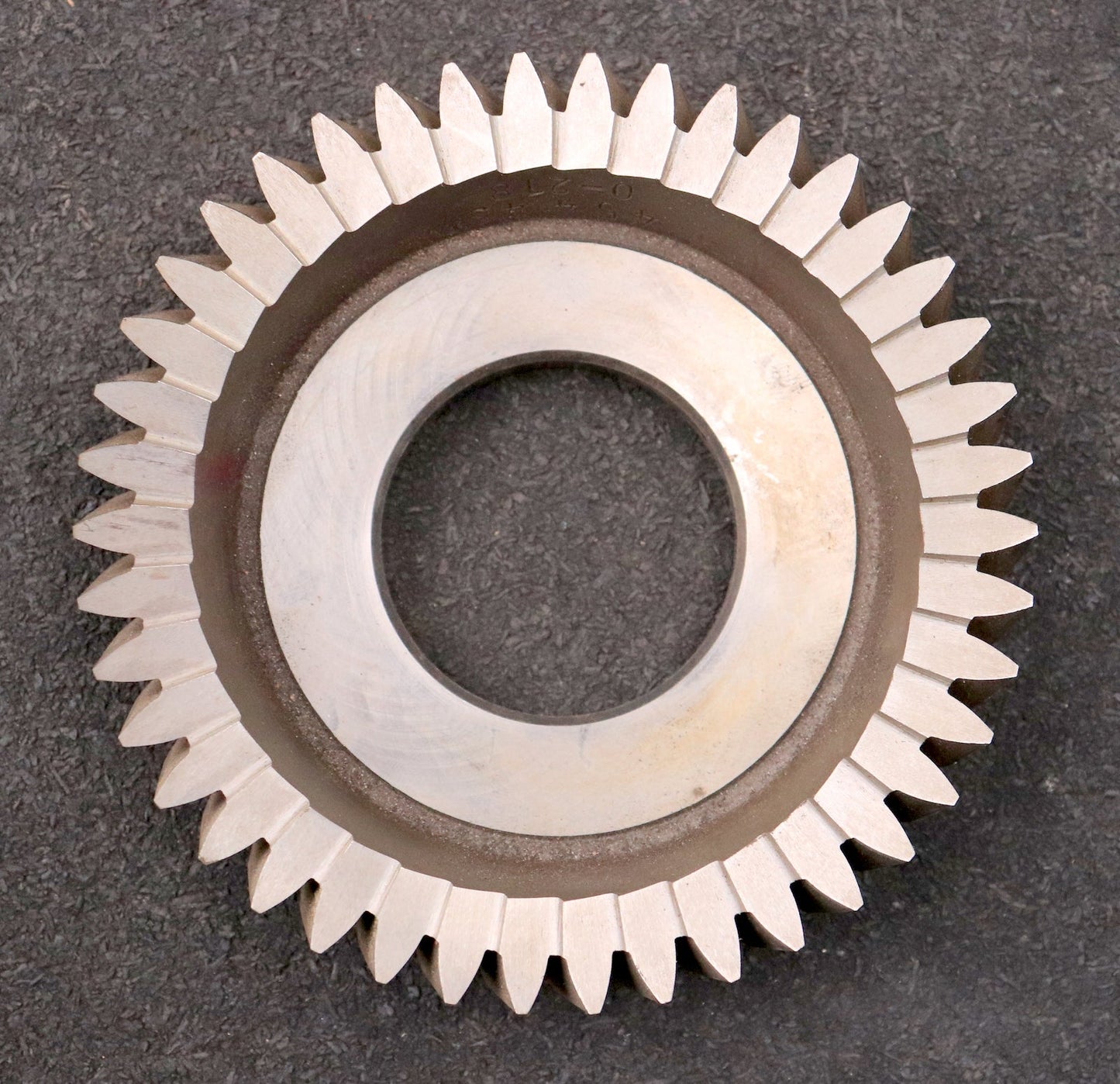 Bild des Artikels LORENZ-Scheibenschneidrad-mit-Treppenschliff-m=-2,5mm-EGW-20°-Z=-42-ß-15°0