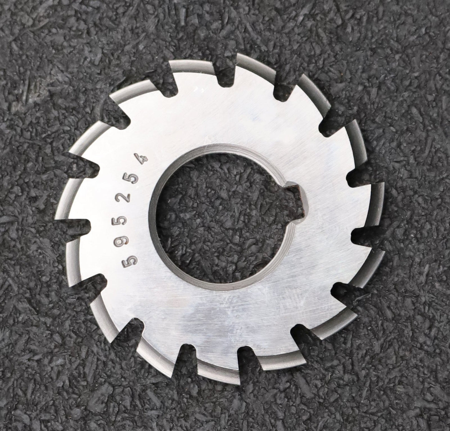 Bild des Artikels DOLD-Zahnformfräser-m=-0,6mm-No.-4-für-Z=-21-25-EGW-20°-gear-profile-cutter