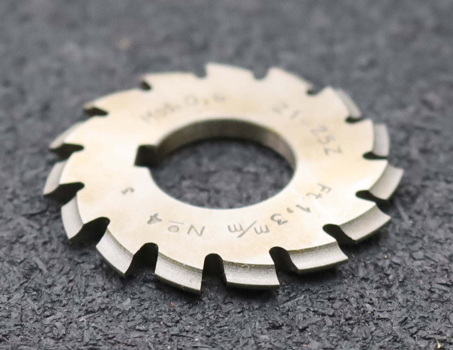 Bild des Artikels DOLD-Zahnformfräser-m=-0,6mm-No.-4-für-Z=-21-25-EGW-15°-gear-profile-cutter