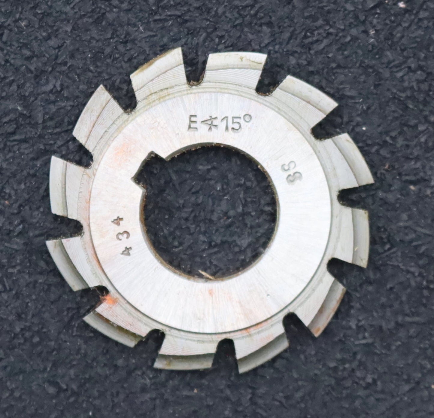 Bild des Artikels DOLD-Zahnformfräser-m=-0,7mm-No.-8-für-Z=-135-00-EGW-15°-gear-profile-cutter