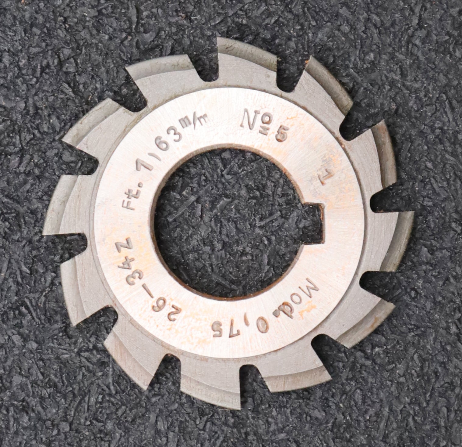 Bild des Artikels DOLD-Zahnformfräser-m=-0,75mm-No.-5-für-Z=-26-34-EGW-15°-LKN-gear-profile-cutter