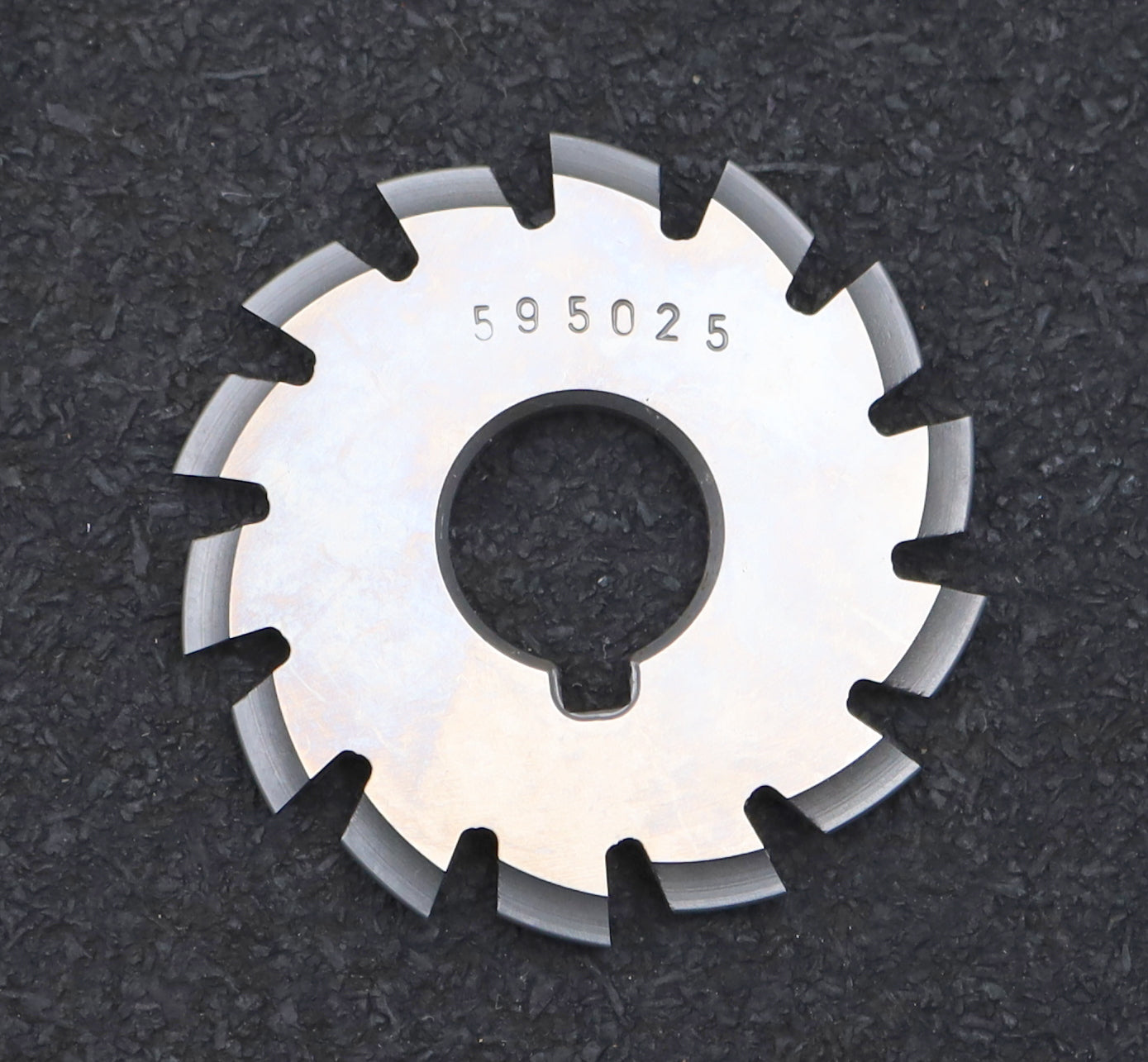 Bild des Artikels DOLD-Zahnformfräser-m=-1,25mm-No.-5-für-Z=-26-34-EGW-20°-gear-profile-cutter