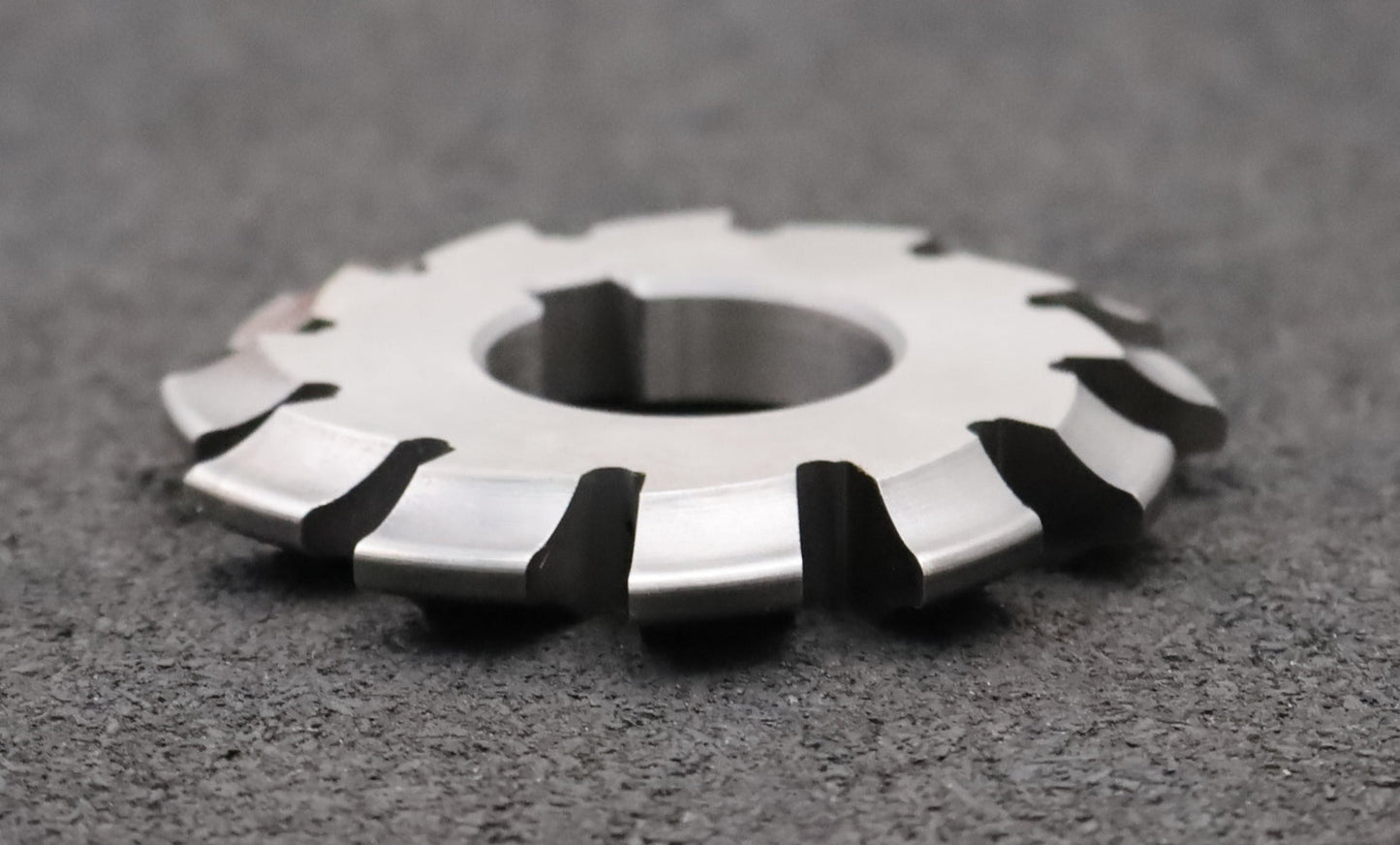 Bild des Artikels DOLD-Zahnformfräser-m=-3mm-No.-3-für-Z=-17-20-EGW-20°-gear-profile-cutter