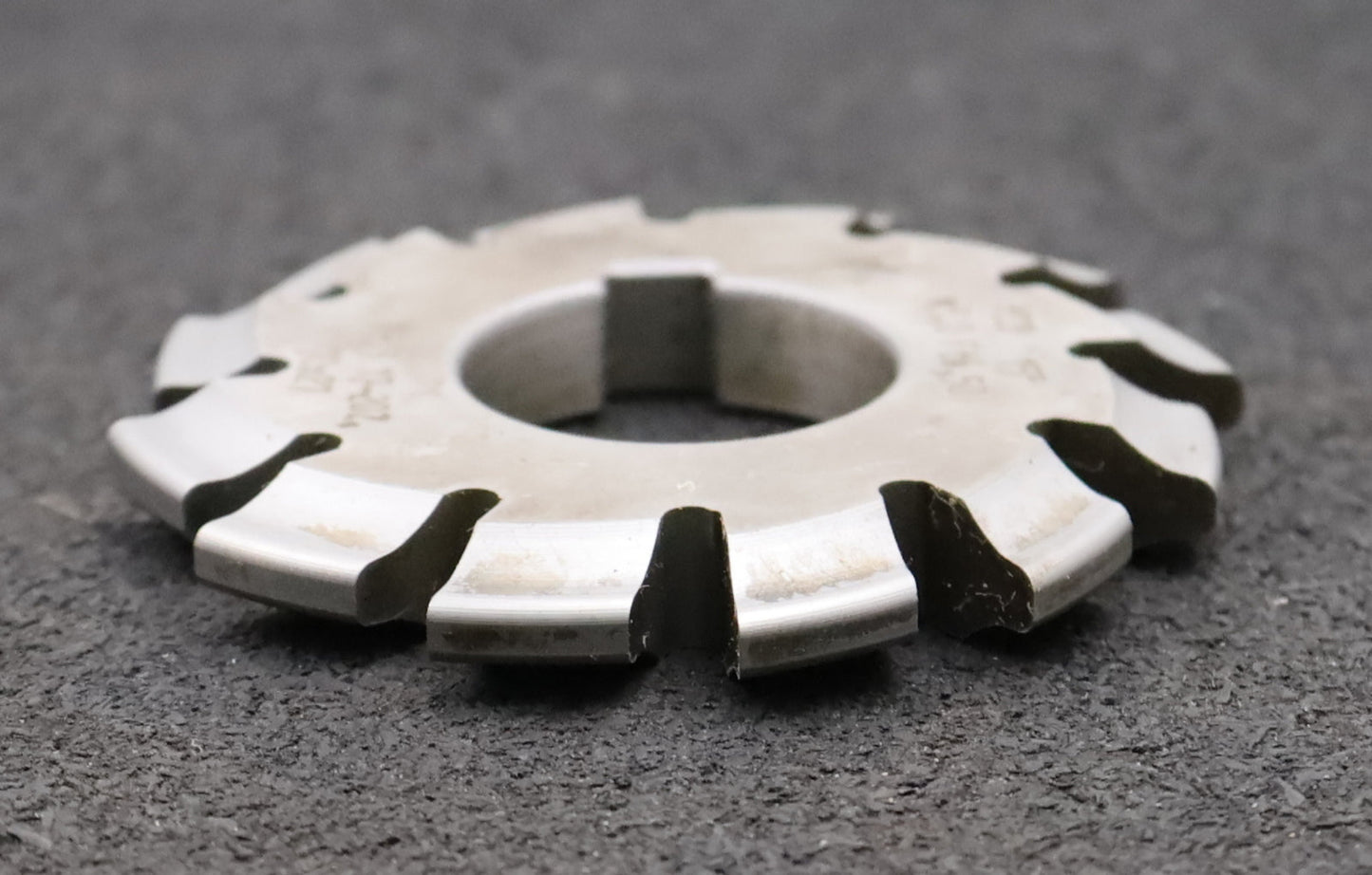 Bild des Artikels DOLD-Zahnformfräser-m=-3mm-No.-3-für-Z=-17-20-EGW-15°-gear-profile-cutter