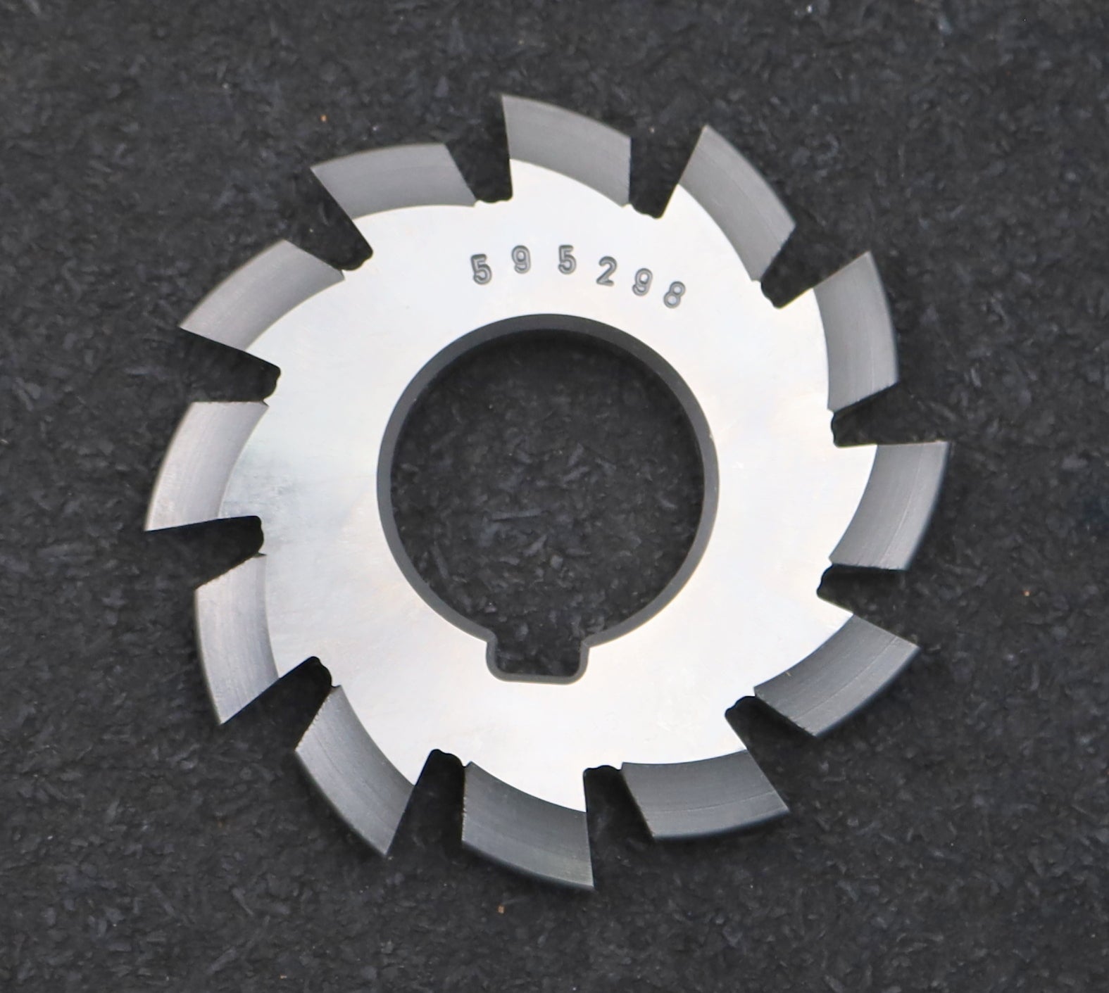 Bild des Artikels DOLD-Zahnformfräser-m=-3mm-No.-7-für-Z=-55-134-EGW-20°-gear-profile-cutter