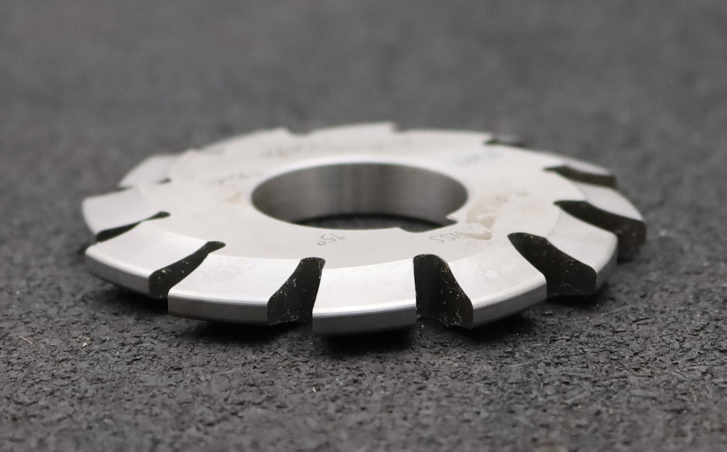 Bild des Artikels DOLD-Zahnformfräser-m=-3mm-No.-8-für-Z=-135-00-EGW-15°-gear-profile-cutter