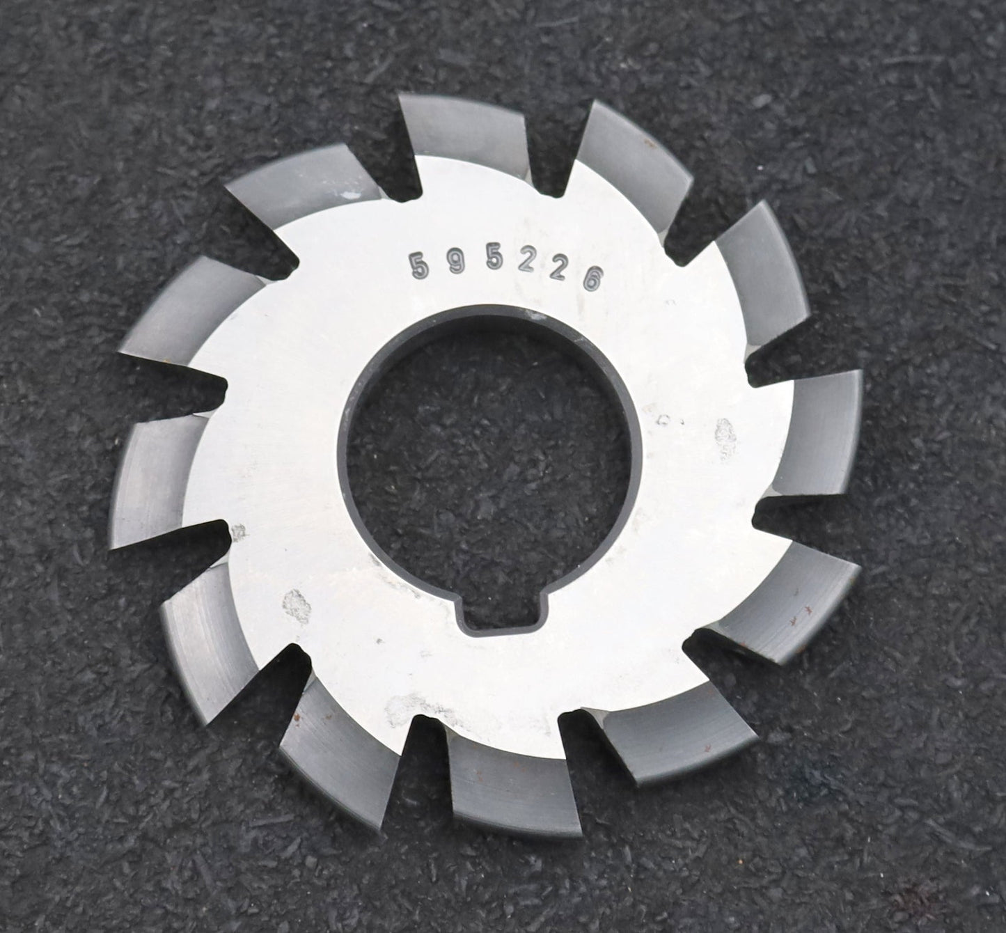 Bild des Artikels DOLD-Zahnformfräser-m=-3,25mm-No.-6-für-Z=-35-54-EGW-20°-LKN-gear-profile-cutter