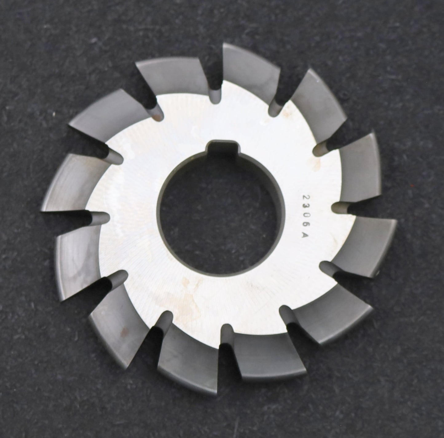 Bild des Artikels DOLD-Zahnformfräser-m=-5,5mm-No.-6-für-Z=-35-54-EGW-20°-gear-profile-cutter