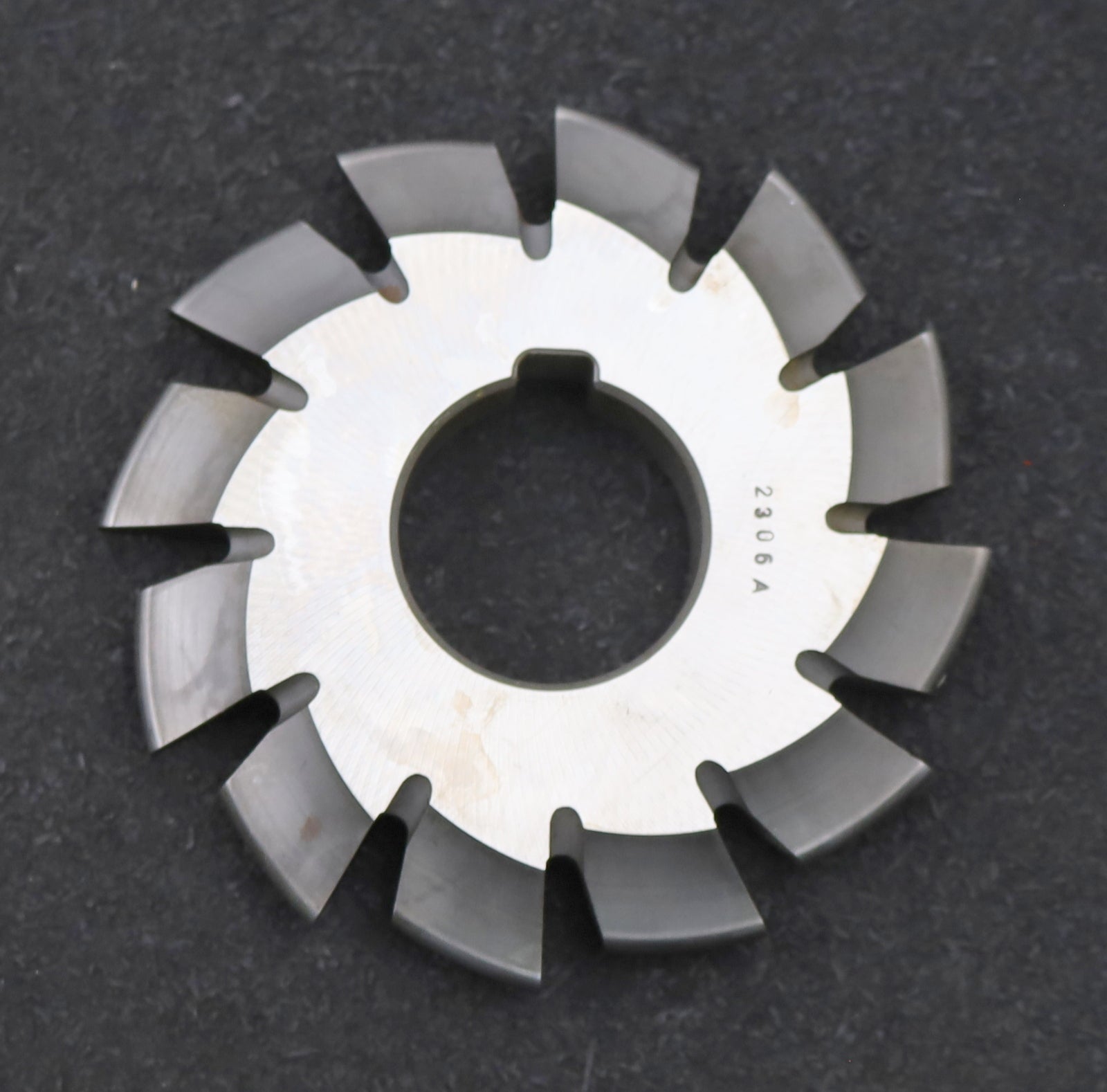 Bild des Artikels DOLD-Zahnformfräser-m=-5,5mm-No.-6-für-Z=-35-54-EGW-20°-gear-profile-cutter