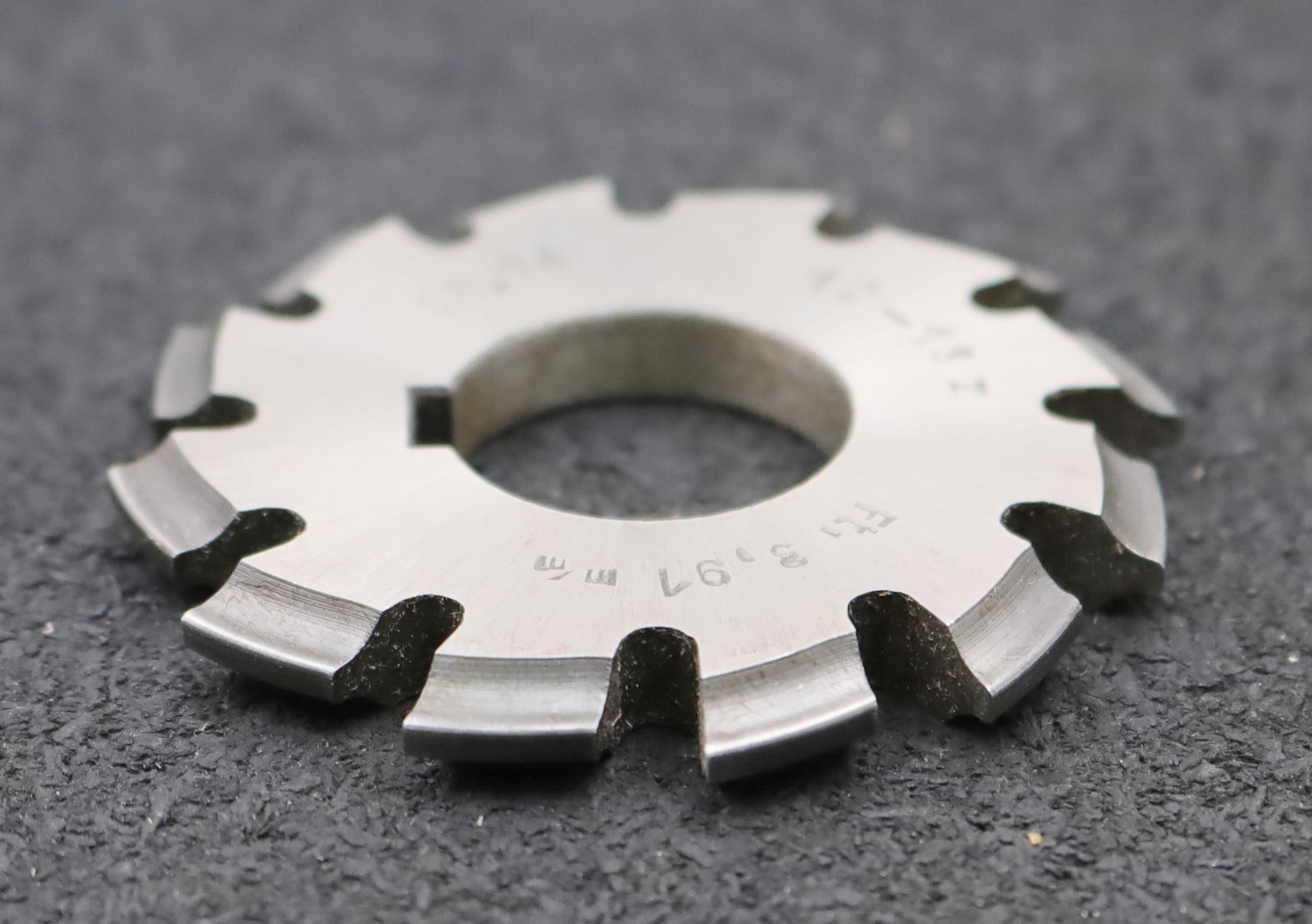 Bild des Artikels DOLD-Zahnformfräser-D.P=-14-No.-8-für-Z=-12-13-EGW-20°-Ø60x22mm-mit-LKN