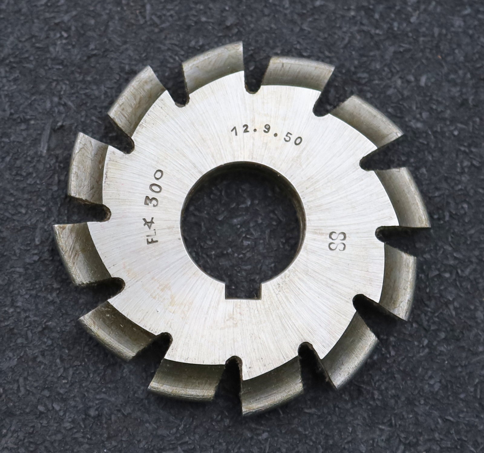 Bild des Artikels DOLD-Zahnformfräser-D.P.=-8-No.-8-für-Z=-12-13-EGW-15°-gear-profile-cutter