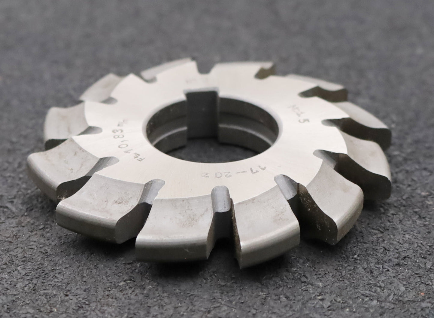 Bild des Artikels DOLD-Zahnformfräser-m=-5mm-No.-3-für-Z=-17-20-EGW-15°-Ø90x32mm-mit-LKN