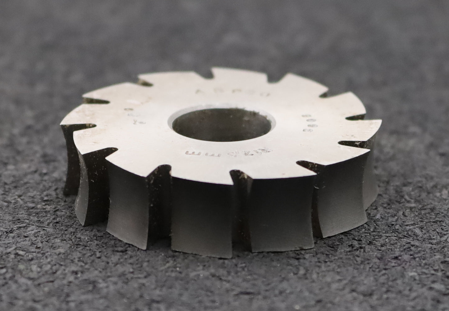 Bild des Artikels DOLD-Formfräser-konkav-Radiusfräser-Radius-12,5mm- Ø51,5x12x Ø16mm-12-Spannuten