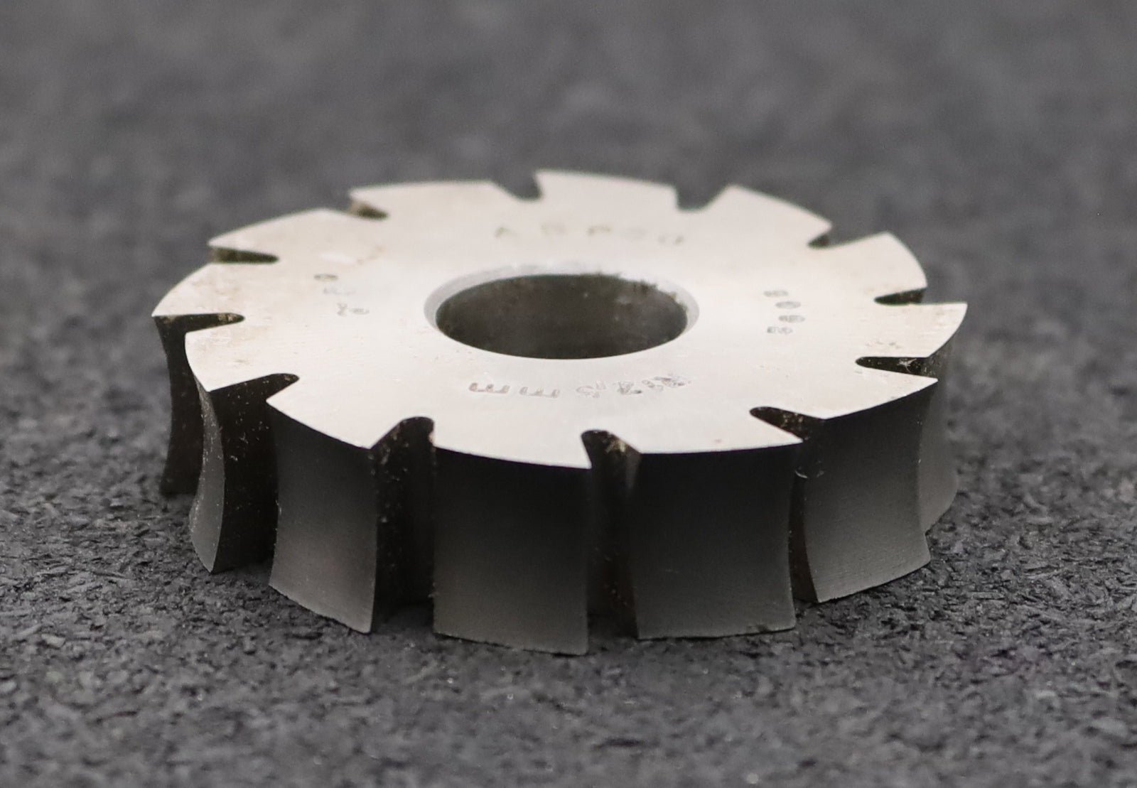 Bild des Artikels DOLD-Formfräser-konkav-Radiusfräser-Radius-12,5mm- Ø51,5x12x Ø16mm-12-Spannuten