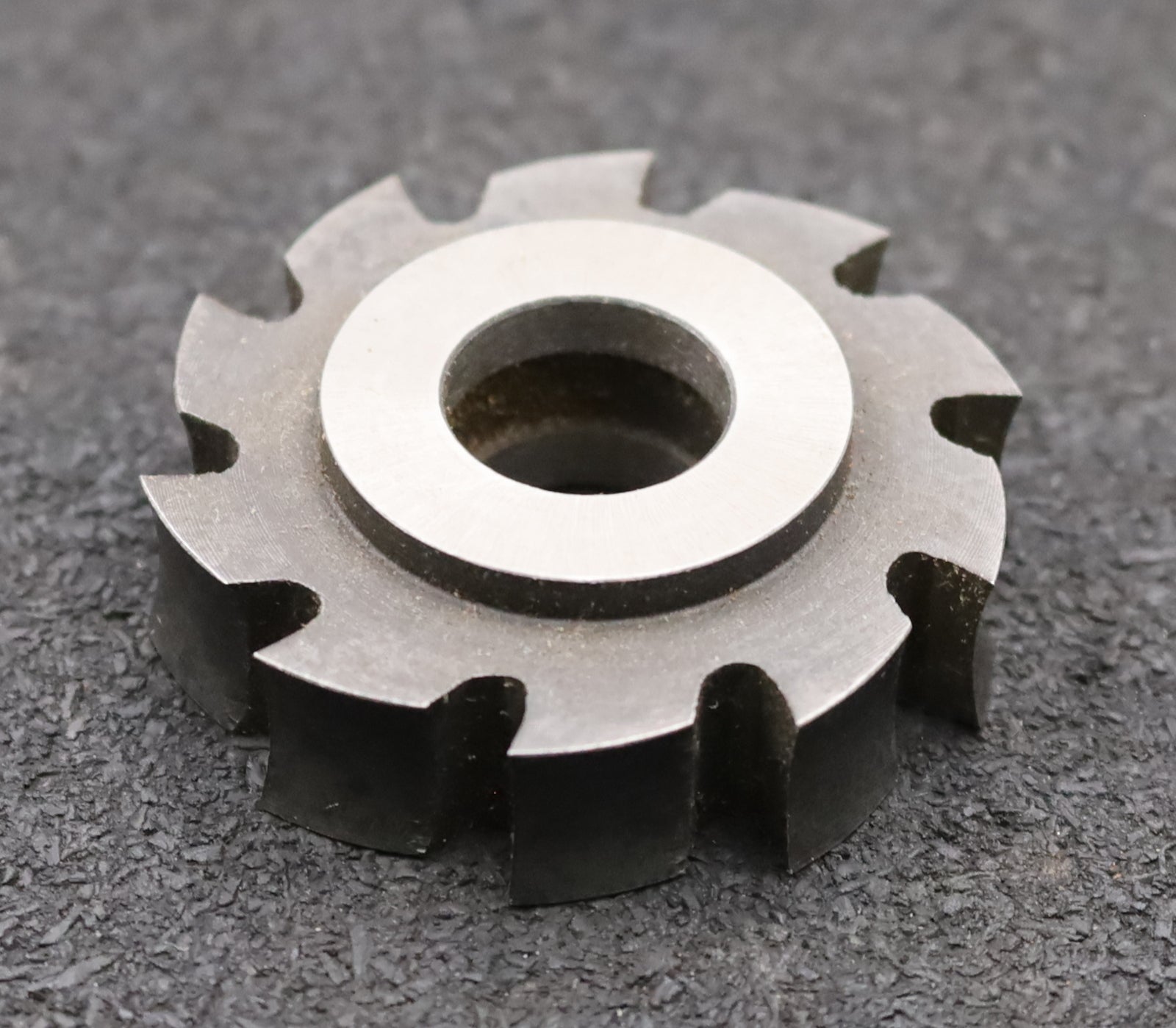 Bild des Artikels DOLD-Formfräser-konkav-Radiusfräser-Radius-17,5mm- Ø50x15x Ø16mm-10-Spannuten