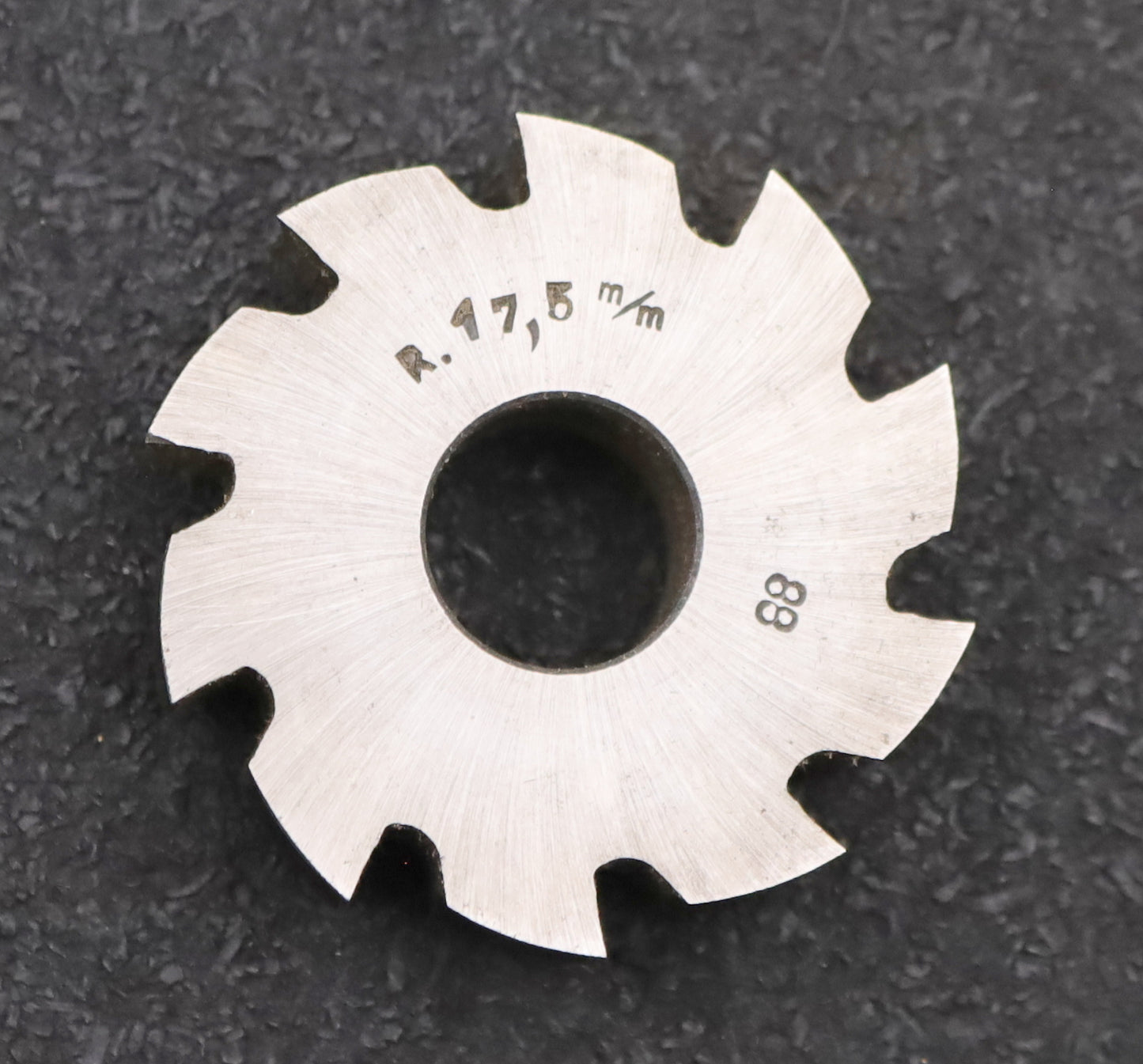 Bild des Artikels DOLD-Formfräser-konkav-Radiusfräser-Radius-17,5mm- Ø50x15x Ø16mm-10-Spannuten