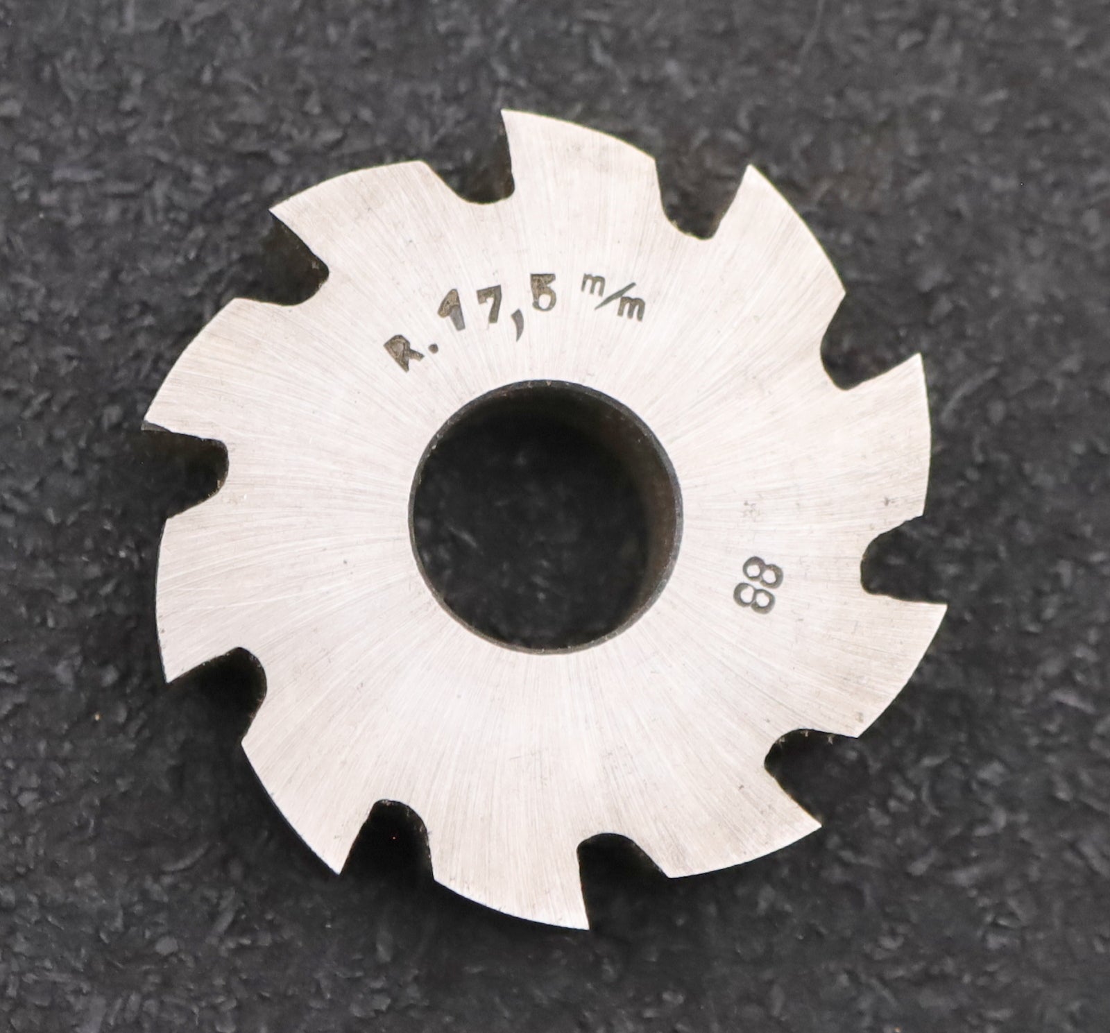 Bild des Artikels DOLD-Formfräser-konkav-Radiusfräser-Radius-17,5mm- Ø50x15x Ø16mm-10-Spannuten