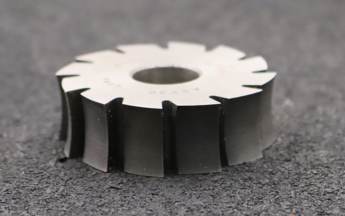 Bild des Artikels DOLD-Formfräser-konkav-Radiusfräser-Radius-30,0mm- Ø51,5x16x Ø16mm-12-Spannuten