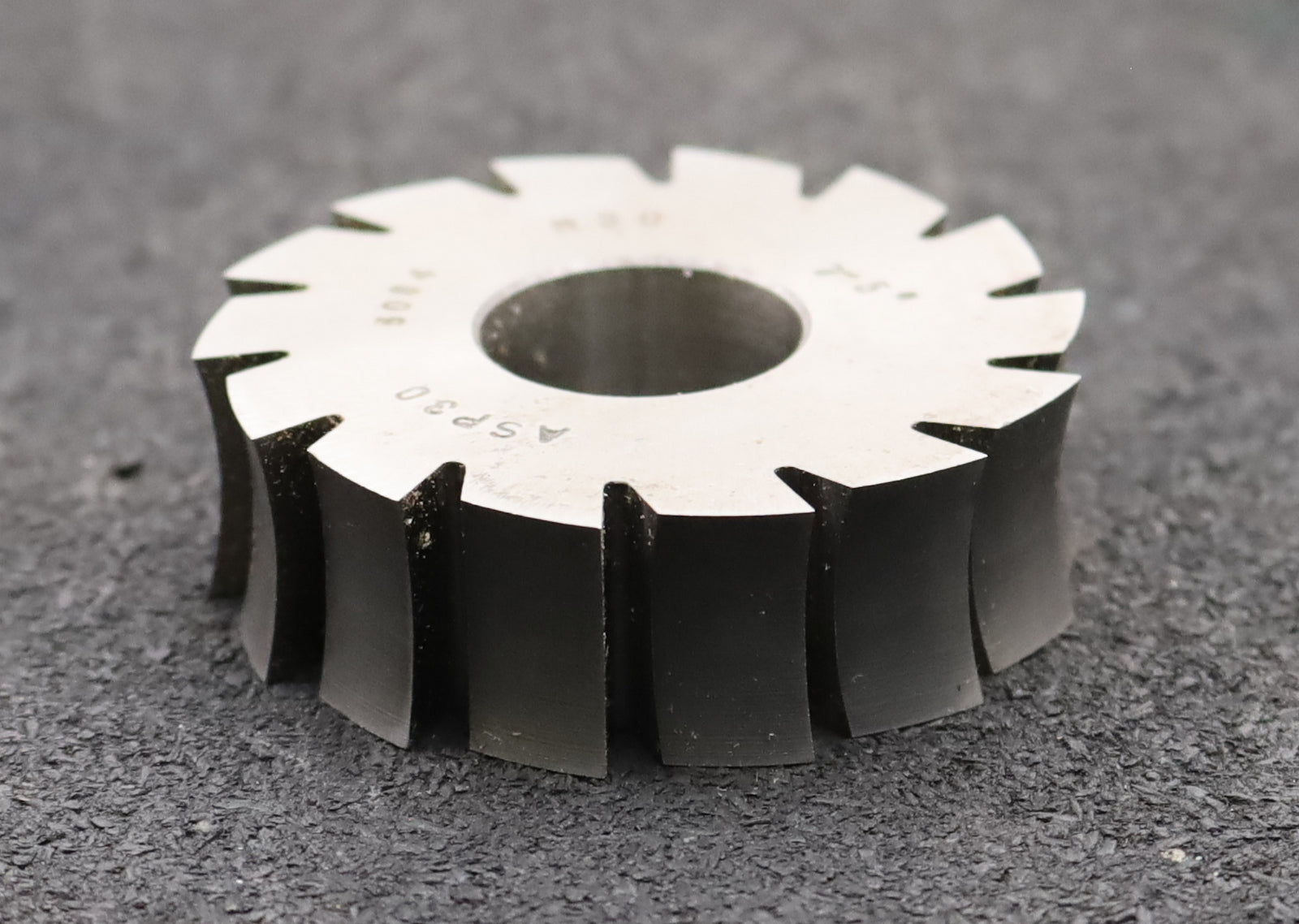 Bild des Artikels DOLD-Formfräser-konkav-Radiusfräser-Radius-30,0mm- Ø60,5x18x Ø22mm-14-Spannuten