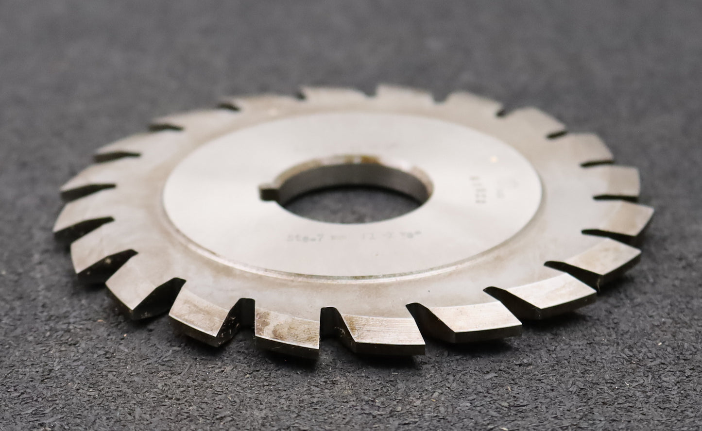 Bild des Artikels DOLD-Trapezgewindefräser-Teilung-7mm- Ø125x8x Ø32mm-H7-mit-LKN-21-Spannuten