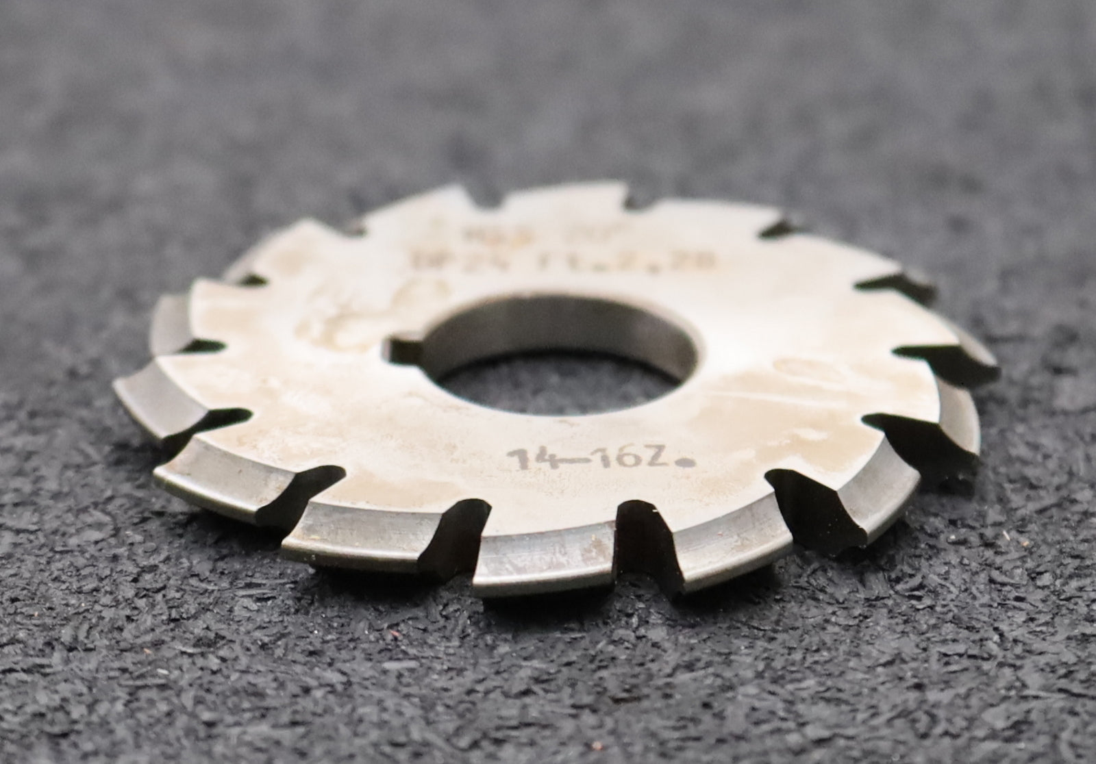 Bild des Artikels DOLD-Zahnformfräser-gear-profile-cutter-DP-24-No.-7--Z=-14-16-EGW-20° Ø50x16mm