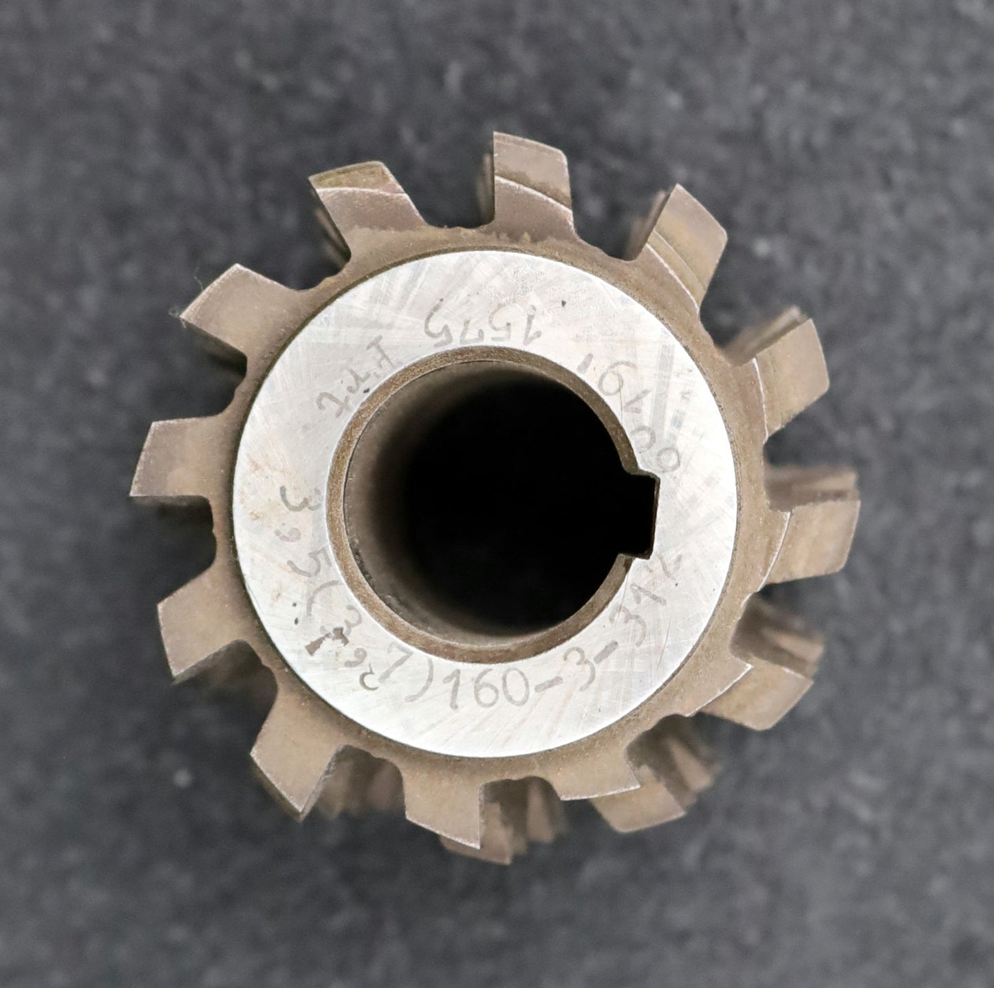 Bild des Artikels PWS-Keilwellen-Wälzfräser-spline-hob-6-Keile-32,3x37,6x8,33mm-mit-Höcker-1gg.-Re