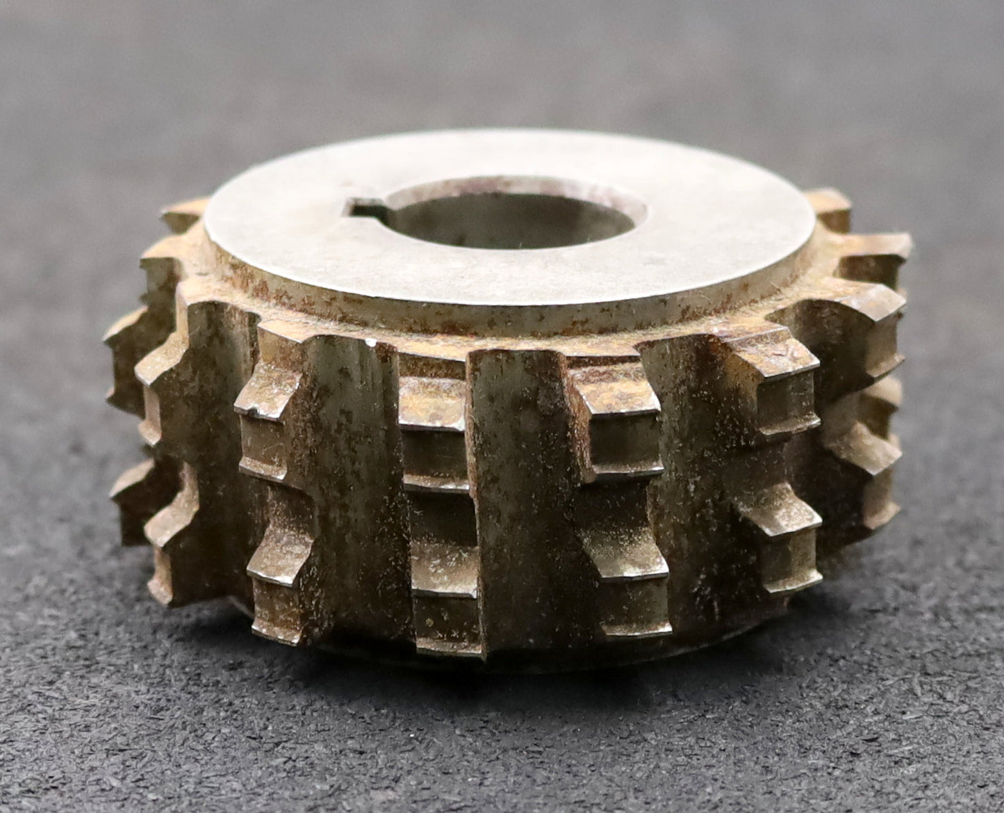 Bild des Artikels Keilwellen-Wälzfräser-spline-hob-6-Keile-28x34x7mm---Höcker-Fertigfräser-1gg.-Re