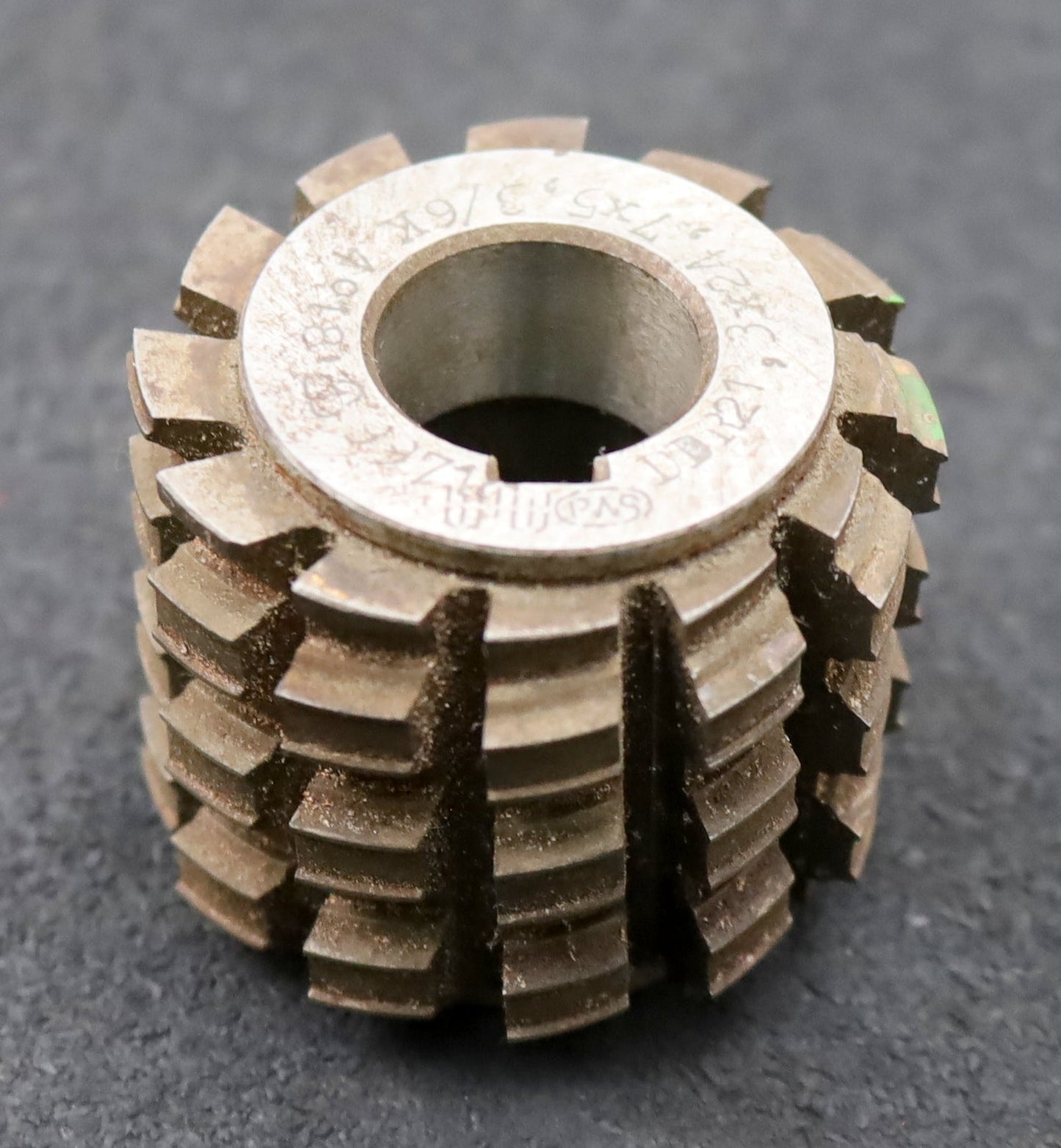 Bild des Artikels PWS-Keilwellen-Wälzfräser-6-Keile-21,3x24,7x5,3mm-mit-Höcker-Ø54x48xØ22mm