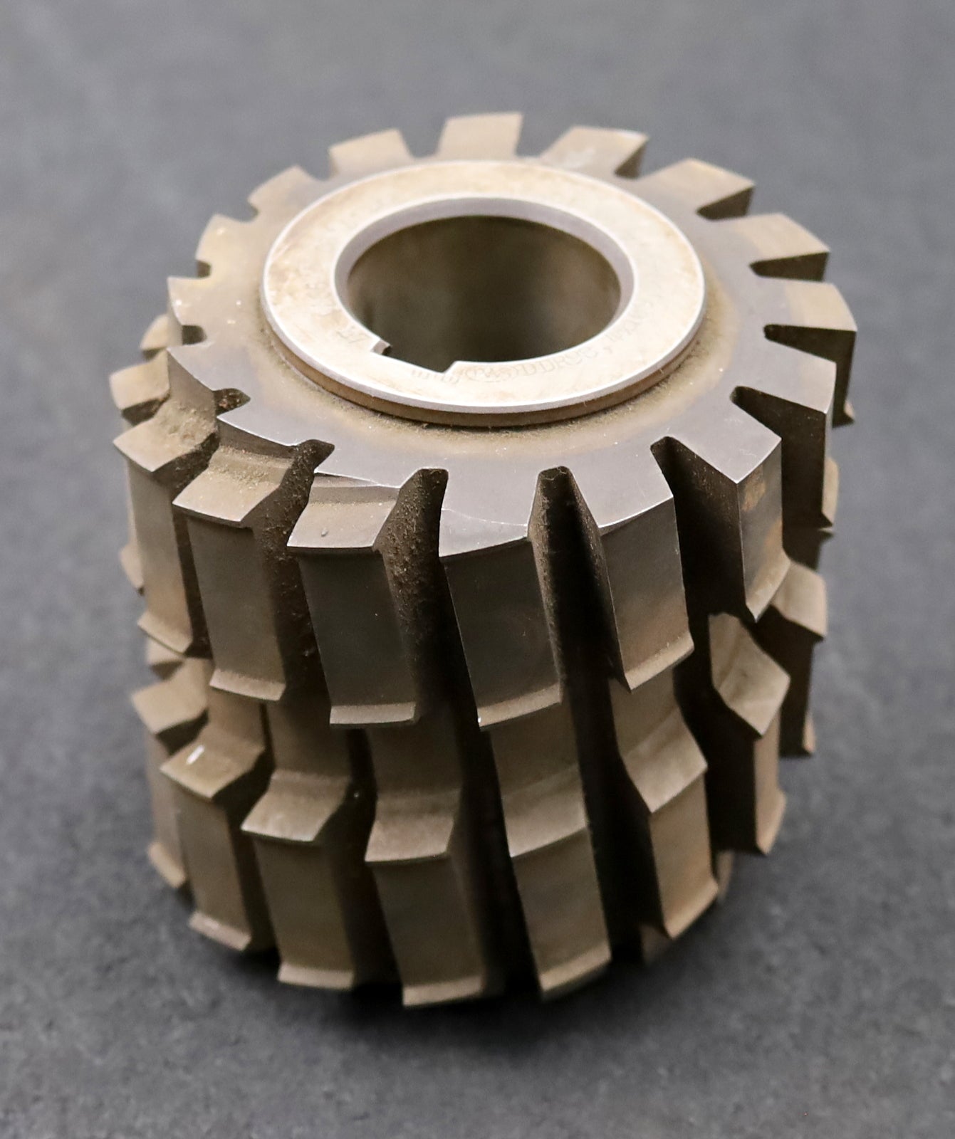 Bild des Artikels PWS-Keilwellen-Wälzfräser-6-Keile-98,4x109,5x20,4mm-Höcker-Ø109x111xØ40mm-1gg.Re