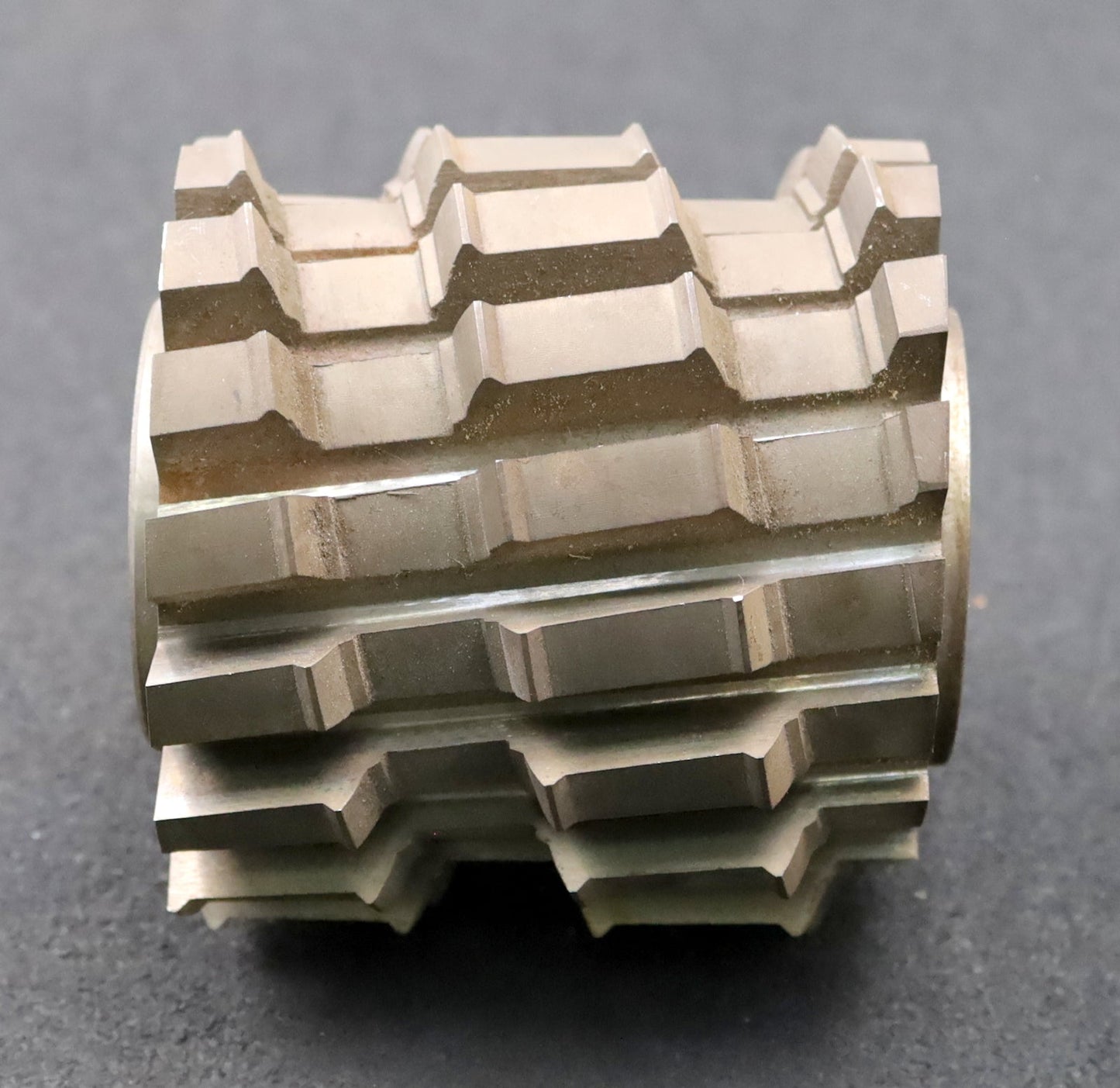 Bild des Artikels PWS-Keilwellen-Wälzfräser-6-Keile-92,4x104,5x20,4mm-mit-Höcker-Ø107x110xØ40mm