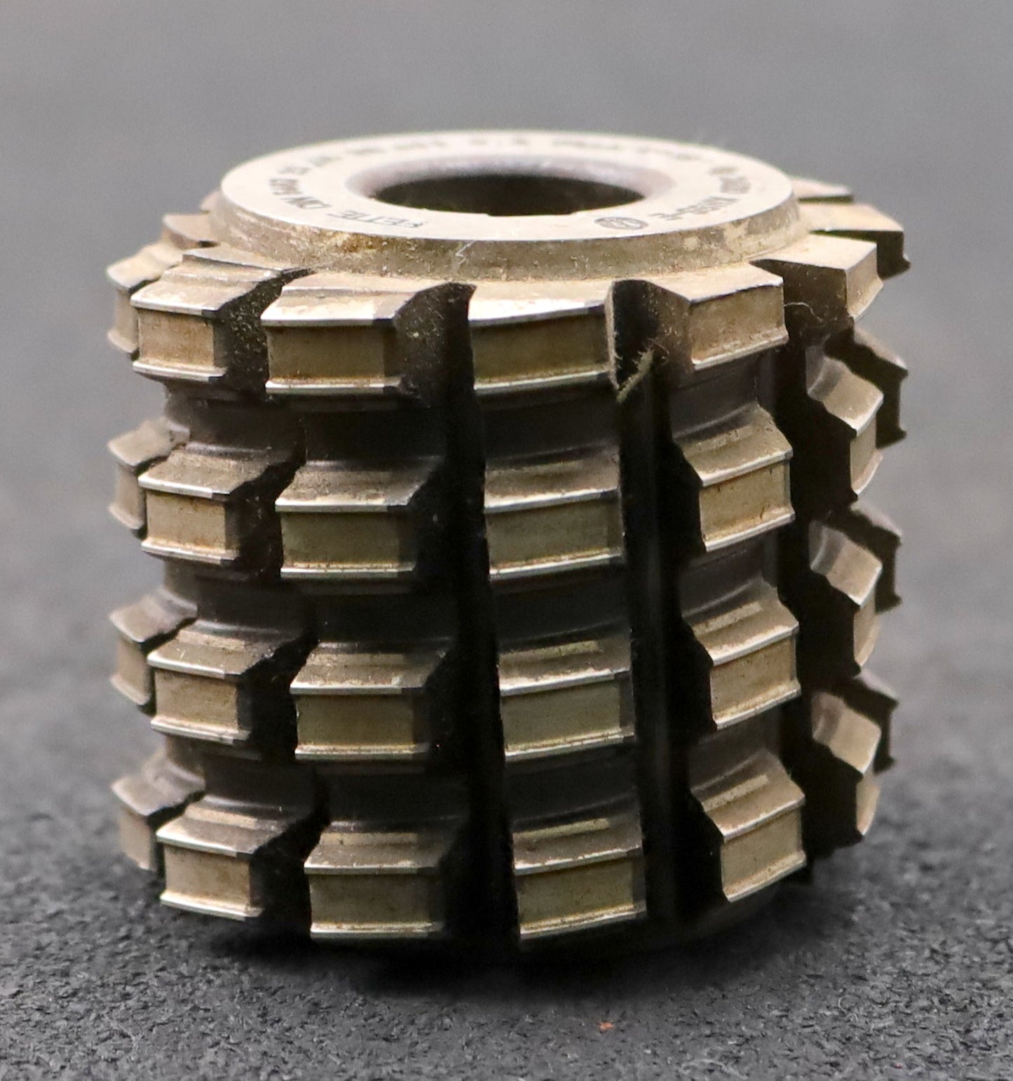 Bild des Artikels FETTE-Keilwellen-Wälzfräser-6-Keile-DIN5463-23,45x28x6,2mm-Ø61x57xØ22mm