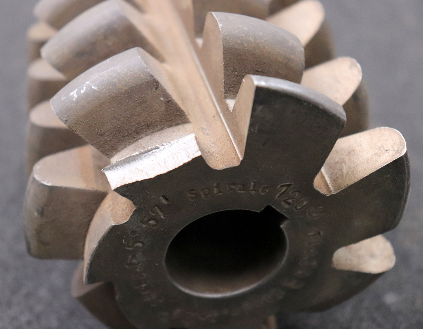 Bild des Artikels Kettenrad-Wälzfräser-chainwheel-hob-Teilung-30mm-RollenØ-15,8mm-Ø103x121xØ32mm