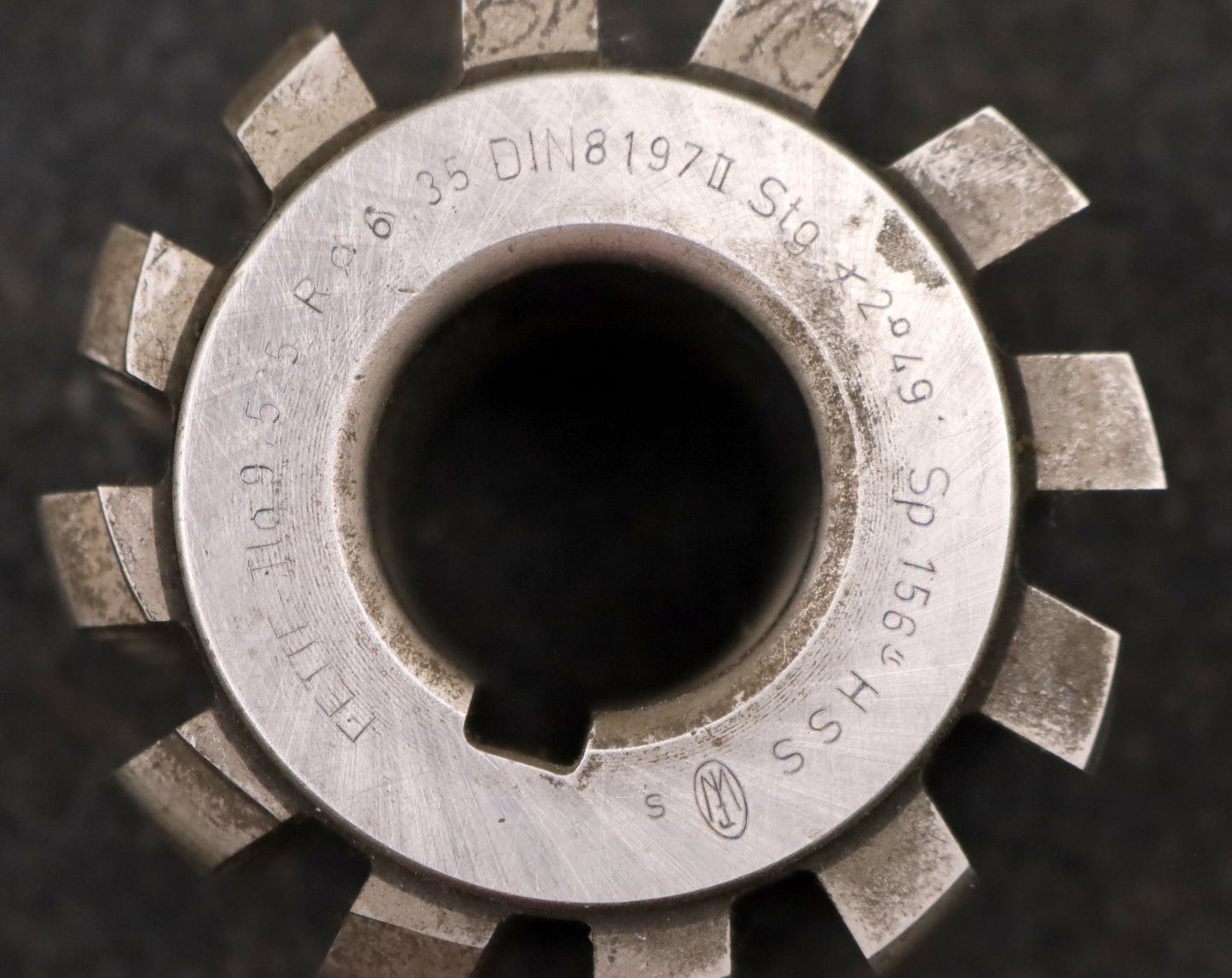 Bild des Artikels FETTE-Kettenrad-Wälzfräser-chainwheel-hob-Teilung-9,525mm-=-3/8"-RollenØ-6,35mm